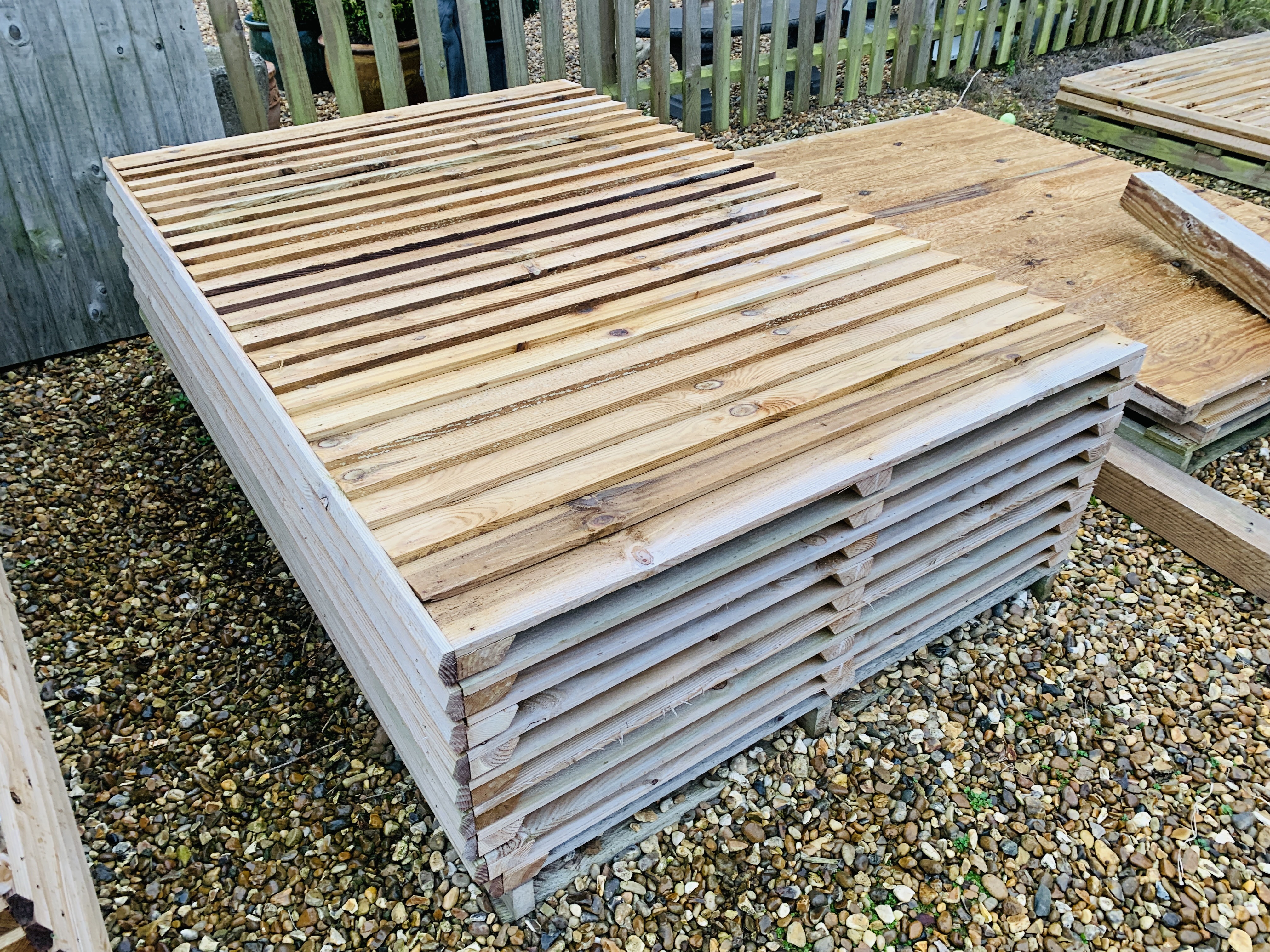 10 X AS NEW TREATED TIMBER CLOSE BOARDED 6FT X 4FT FENCING PANELS