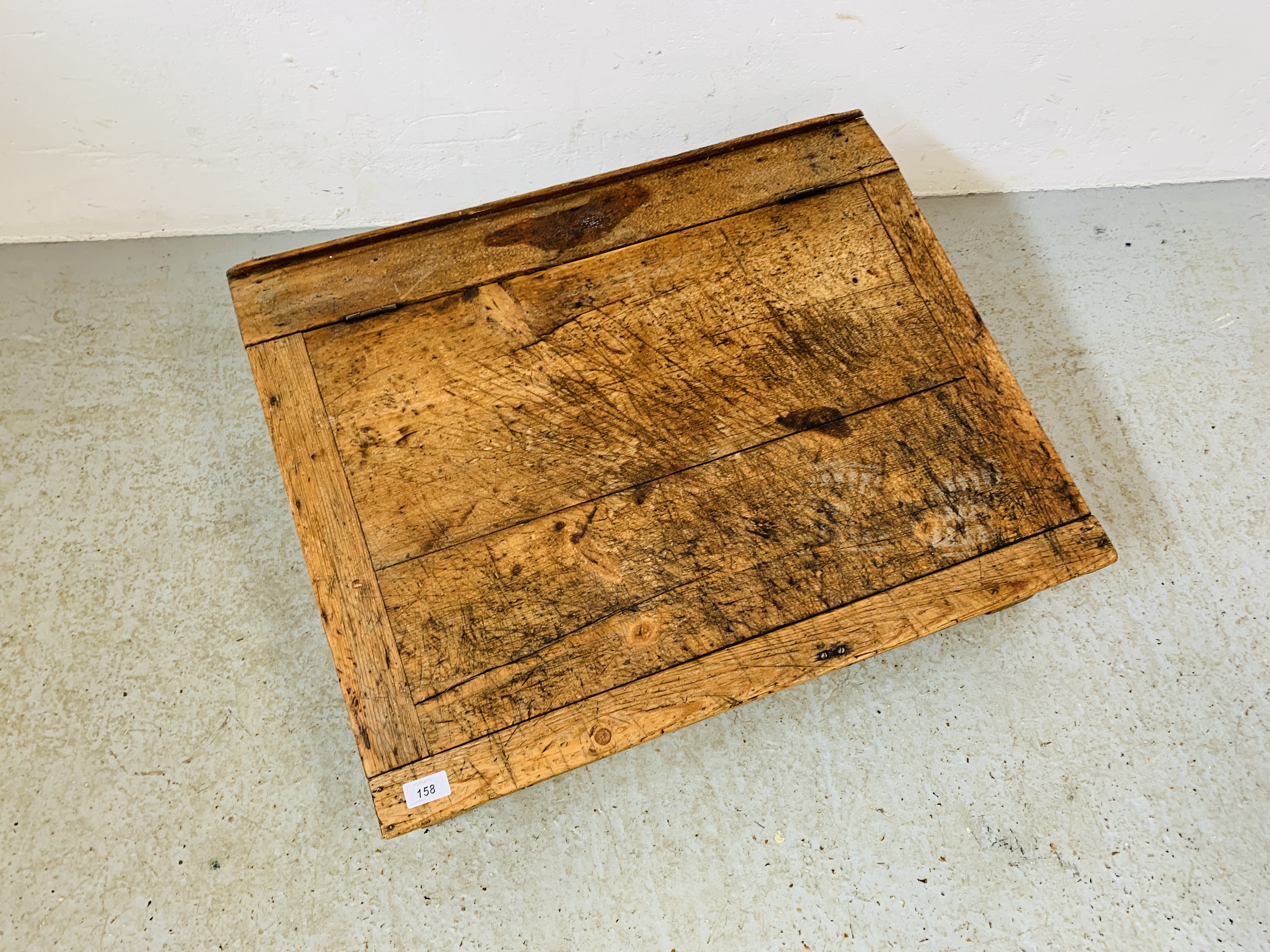 AN ANTIQUE WAXED PINE TABLE TOP CLERKS DESK W 75CM, D 60CM, - Image 2 of 9