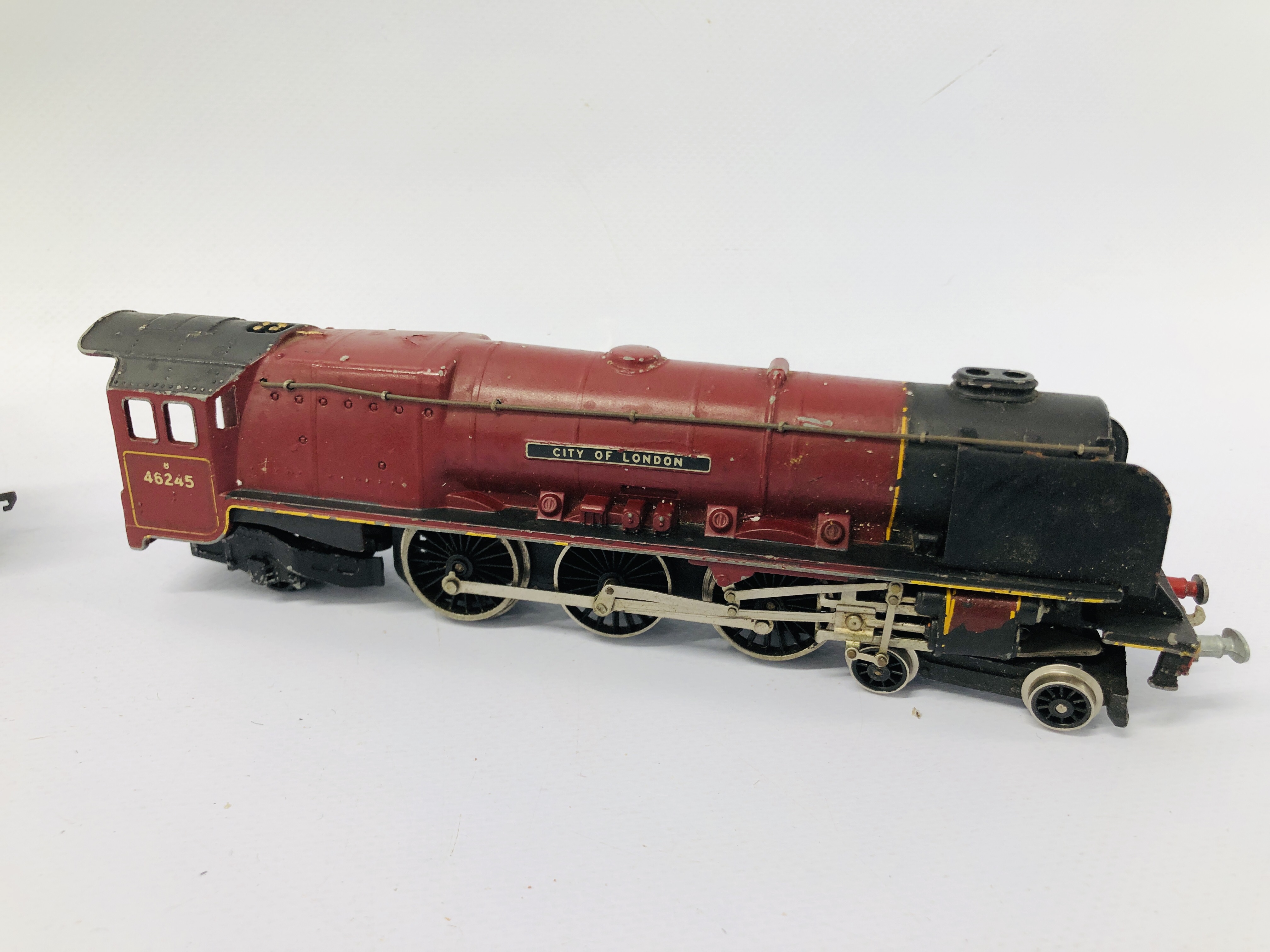 3 X WRENN 00 GAUGE LOCOMOTIVES AND TENDERS TO INCLUDE CITY OF WELLS, - Image 12 of 14