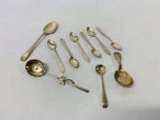 PERIOD SILVER CADDY SPOON, SET OF 6 WHITE METAL SPOONS INDISTINCT MARKS,