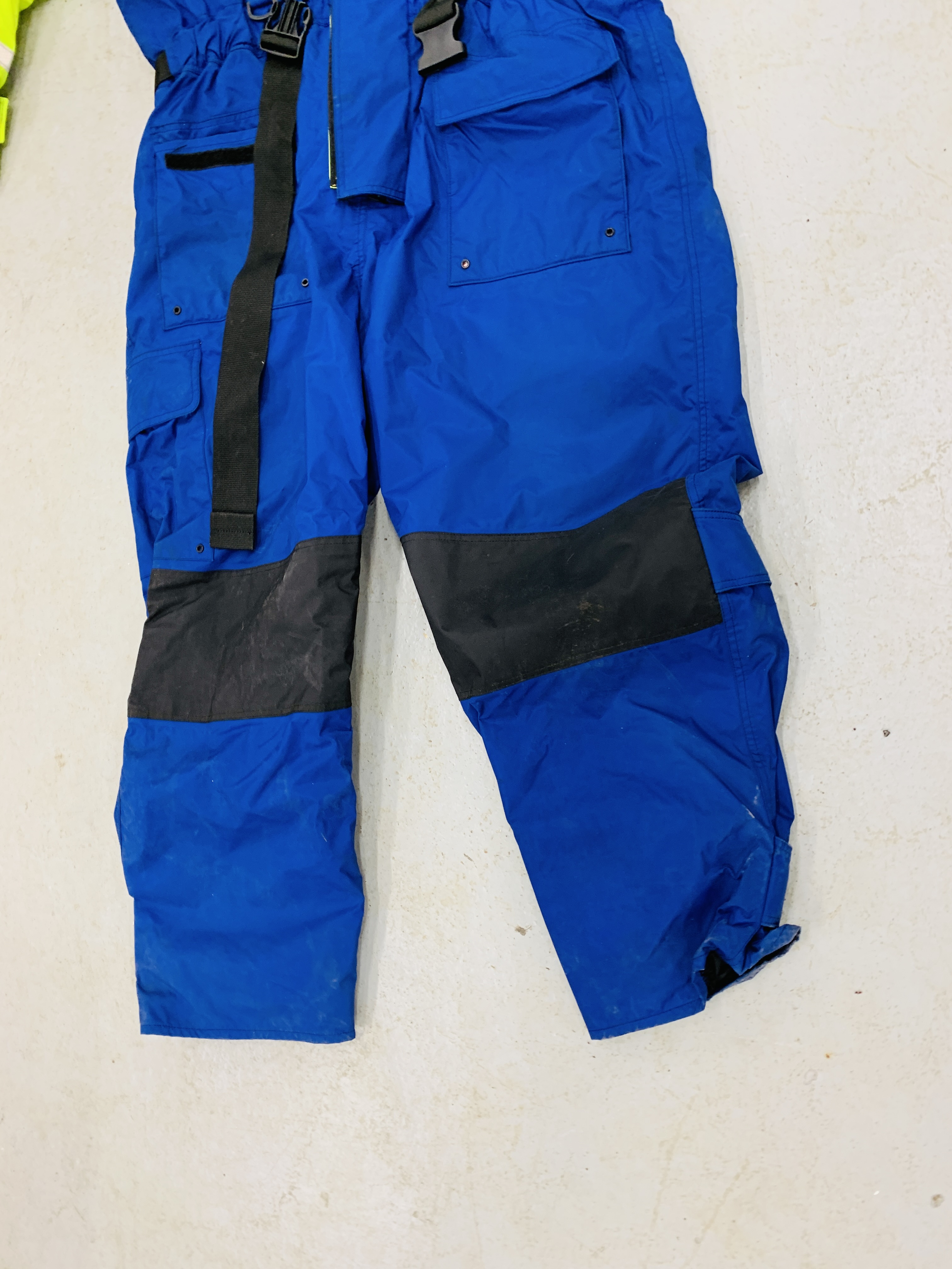 A FLADEN RESCUE SYSTEM FULL BODY SUIT SIZE XXL (YELLOW AND BLUE) - Image 4 of 5
