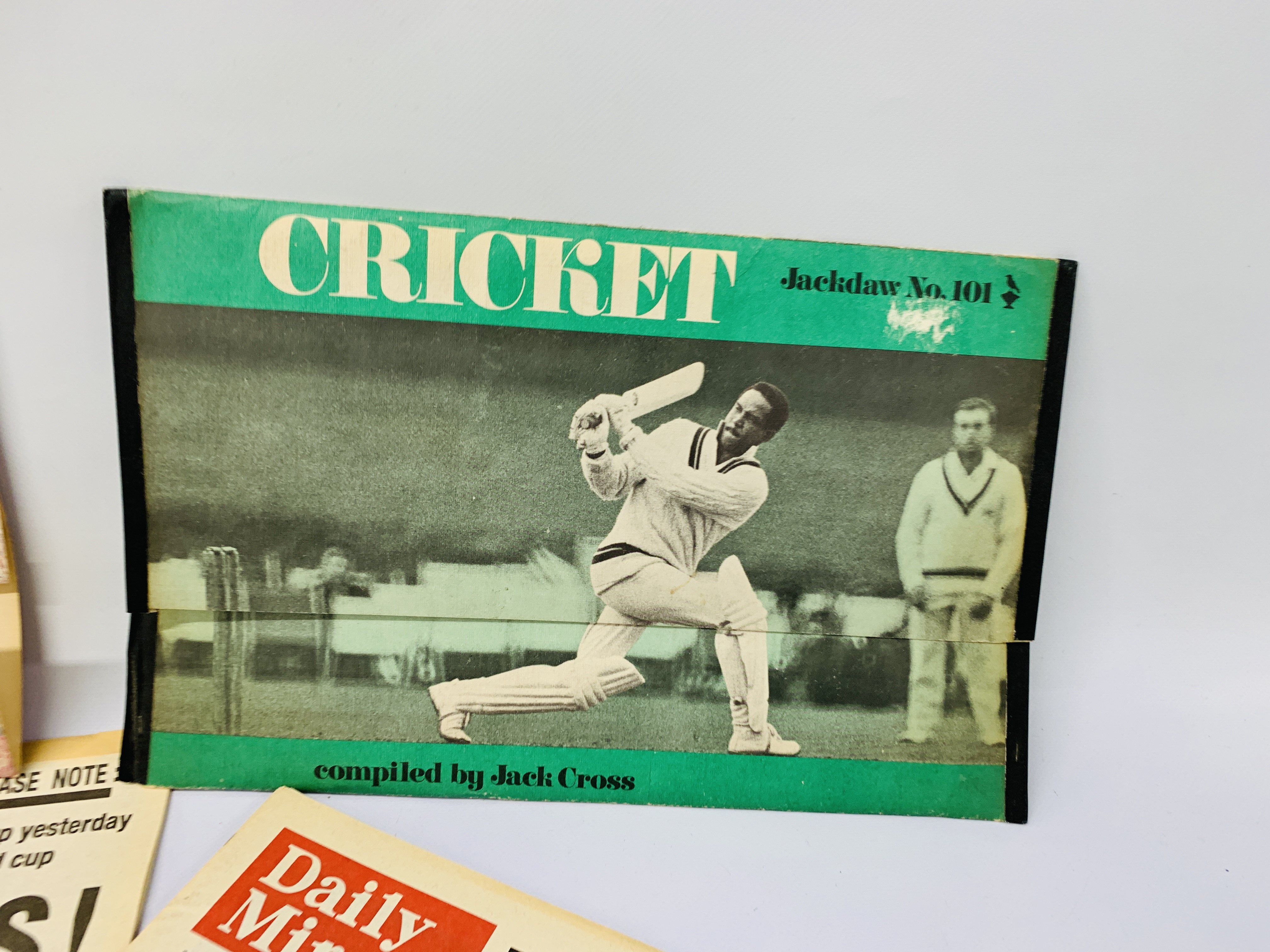 QUANTITY OF ASSORTED VINTAGE EPHEMERA, CRICKET, SOCCER AND NEWSPAPERS ETC. - Image 5 of 5