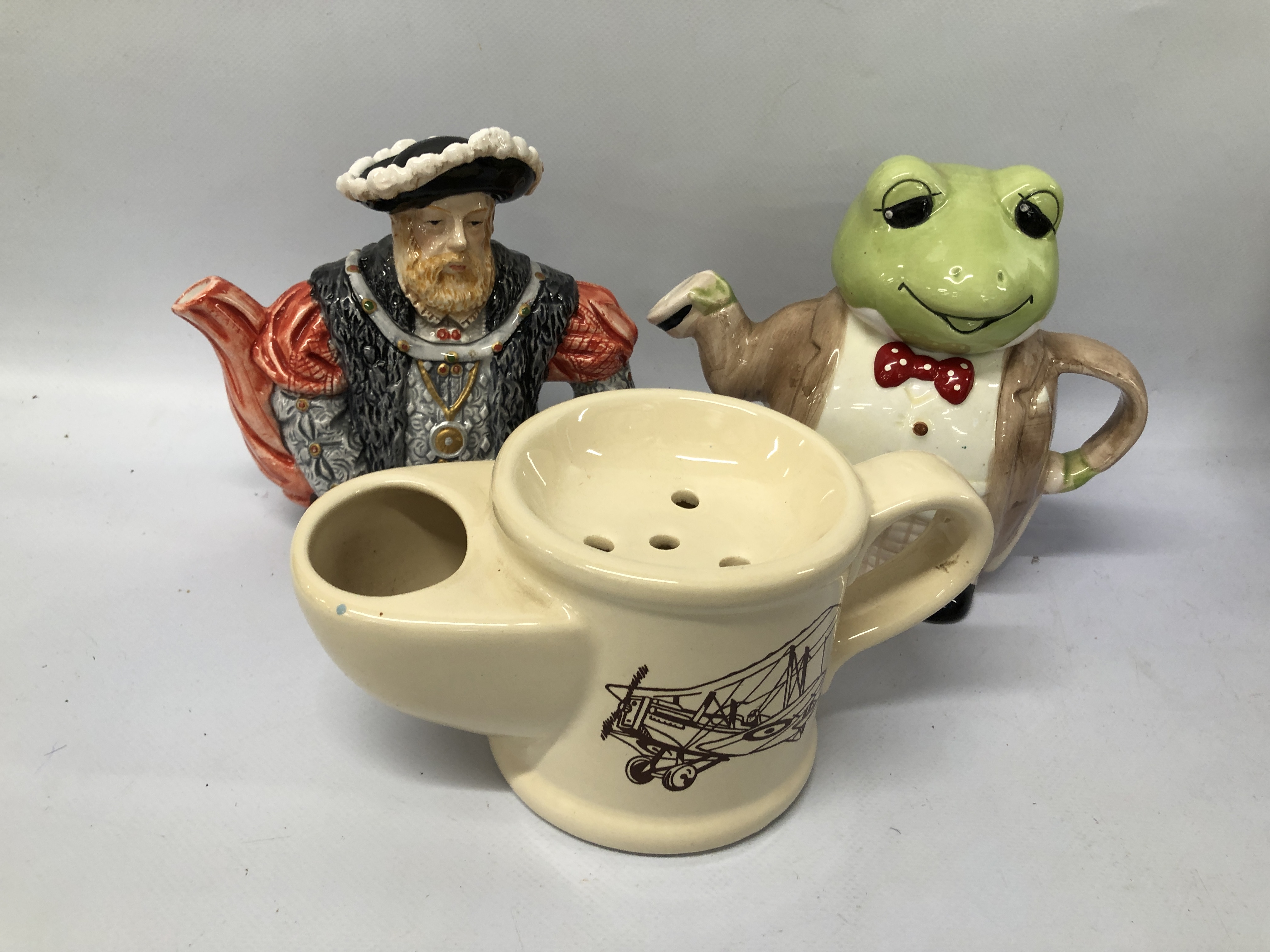 DECORATIVE TEAPOTS TO INCLUDE HOUSES, - Image 7 of 12