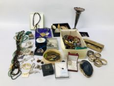 BOX MIXED COSTUME JEWELLERY COMPACTS, COINS,