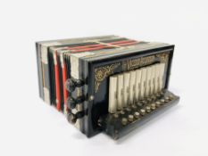 THE VICEROY ACCORDION BOXED