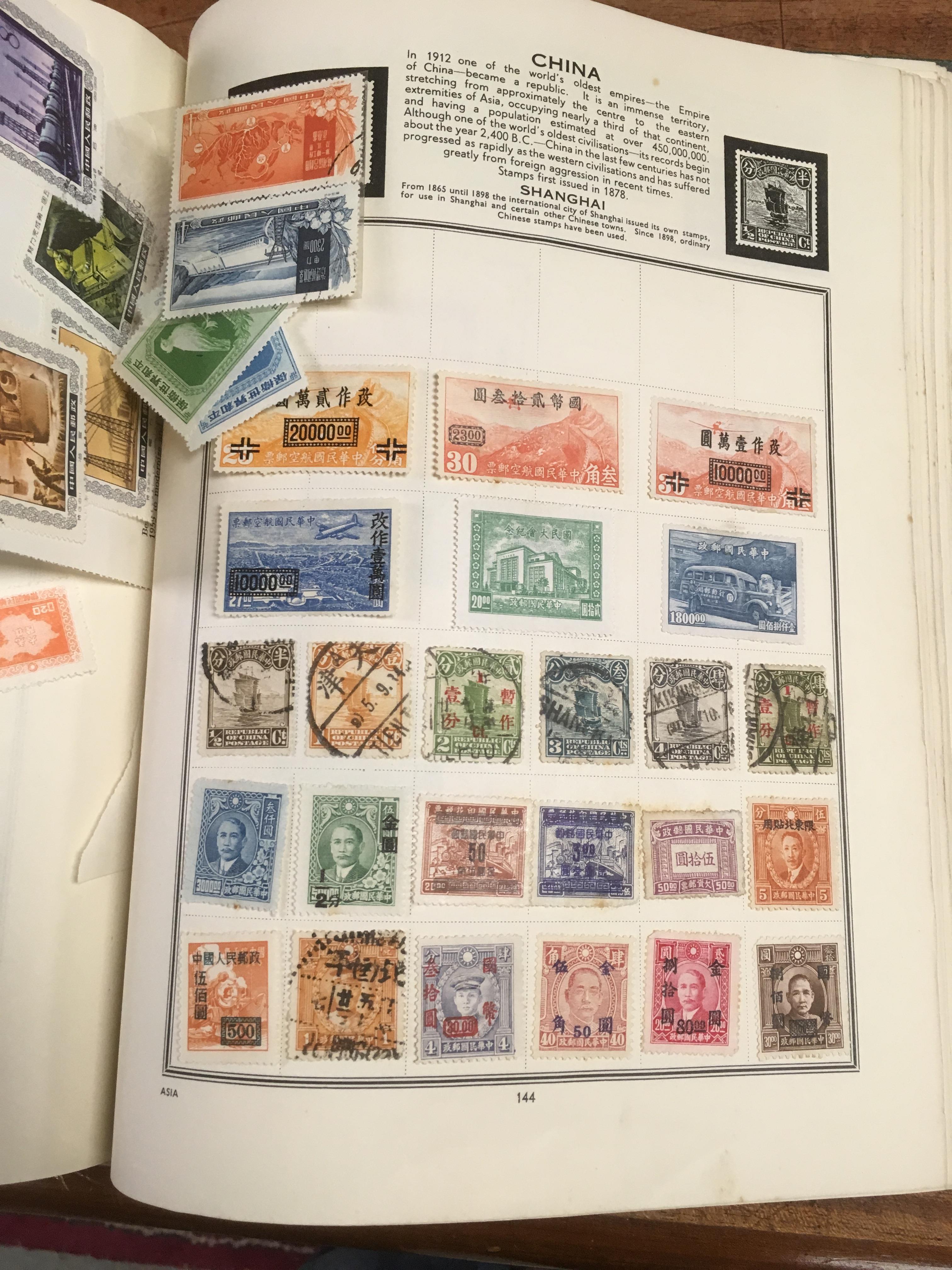 BOX WITH STAMP COLLECTIONS IN SEVEN ALBUMS, CHINA, MANCHURIA, - Image 4 of 7