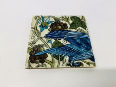 19TH CENTURY FRENCH DE MORGAN TILE OF BIRDS BODY