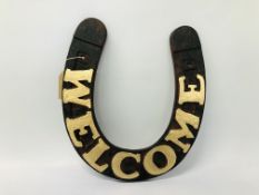 (R) HORSESHOE WELCOME SIGN