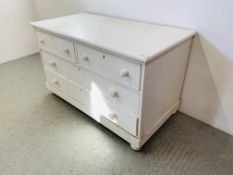 VINTAGE WHITE PAINTED 2 OVER 2 DRAWER CHEST ON 4 BUN FEET,