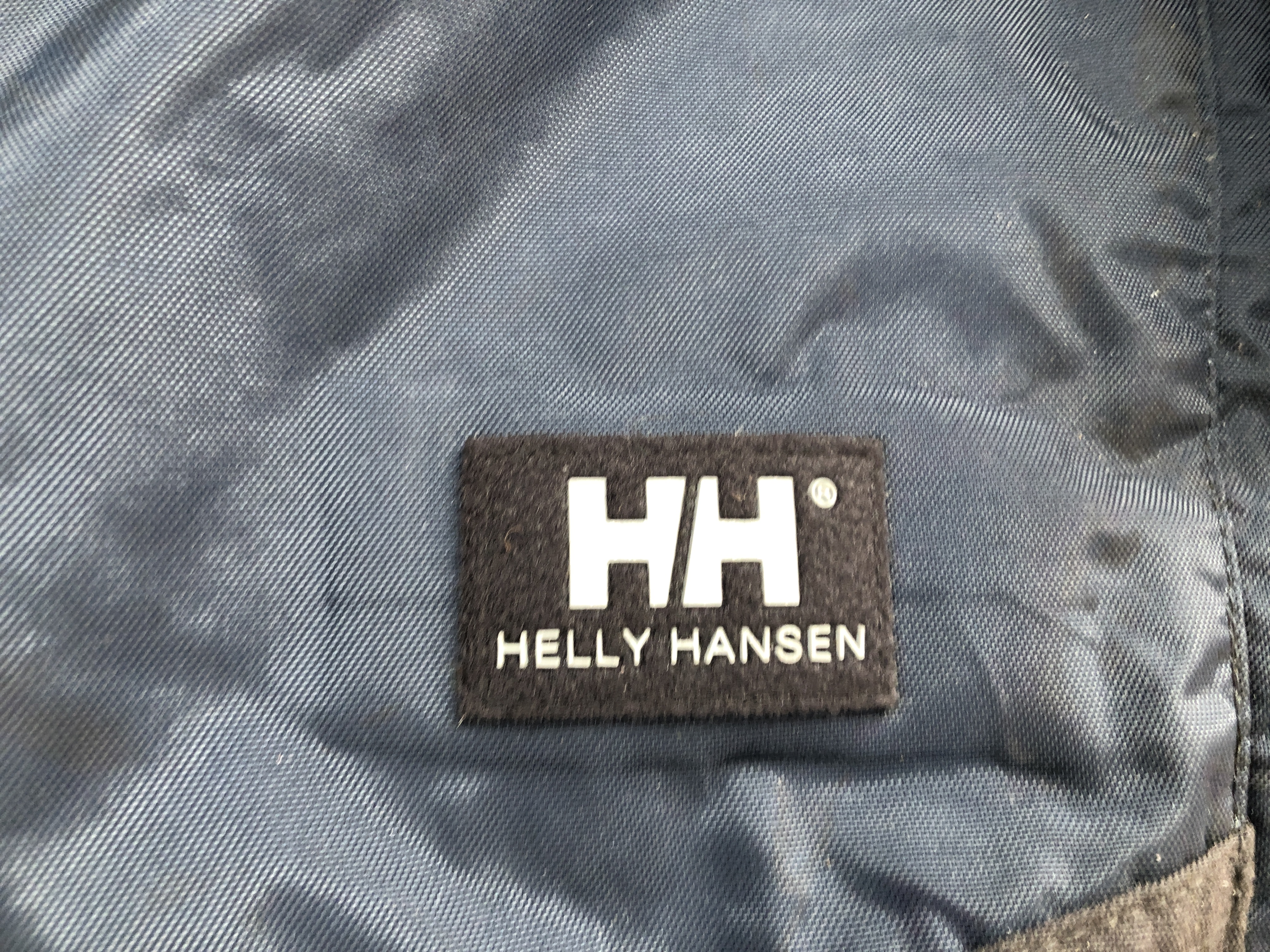 A HELLY HANSEN JACKET AND TROUSERS, JACKET SIZE SMALL, - Image 2 of 4