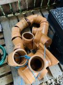 1 X OSMA 110MM S/S BOTTLE GULLEY AND 11 X VARIOUS OSMA 110MM UNDERGROUP PIPE COUPLINGS