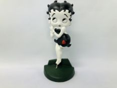 (R) BETTY BOOP DOORSTOP