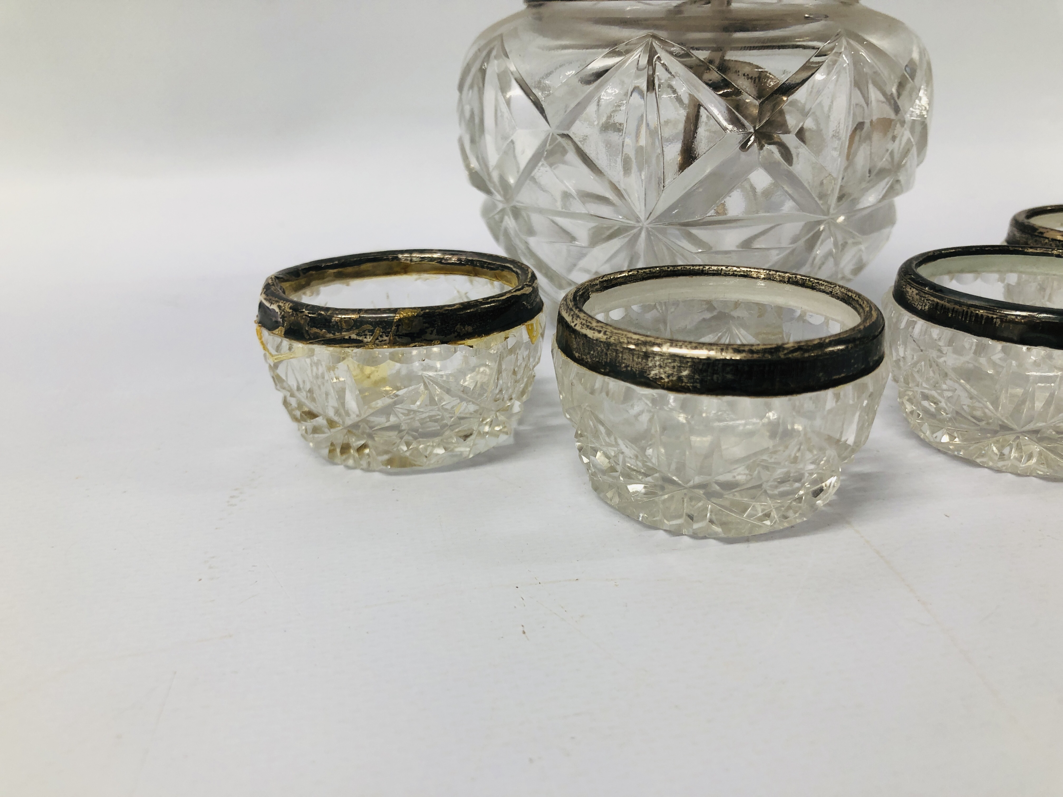 SET OF 4 SILVER CUT GLASS SALTS (1 A/F) ALONG WITH A VINTAGE GLASS SUGAR BOWL WITH BUILT IN PLATED - Image 2 of 8