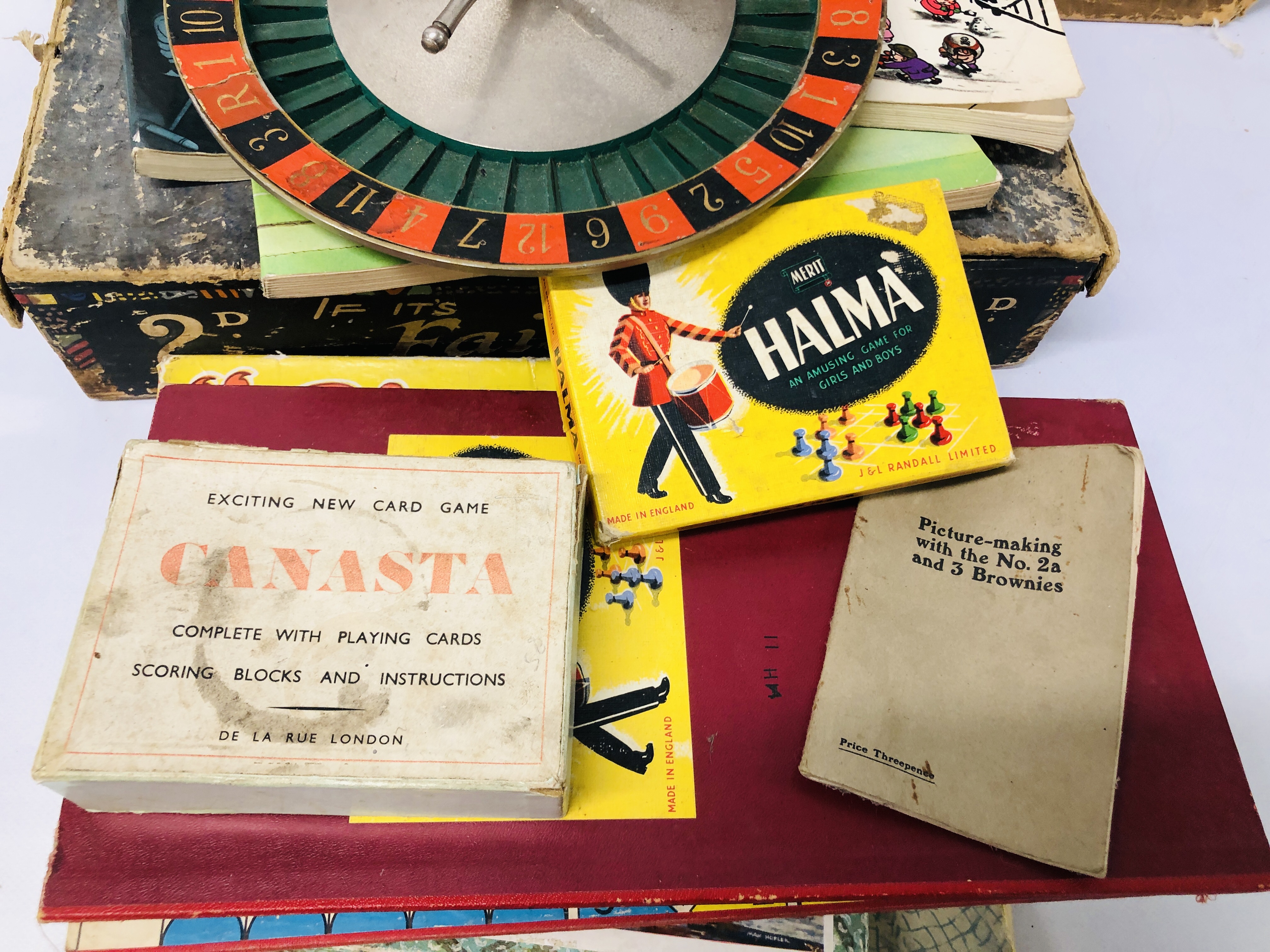 BOX OF ASSORTED VINTAGE GAMES TO INCLUDE A CHAD VALLEY HOOVERMATIC WASHING MACHINE IN ORIGINAL BOX, - Image 8 of 12