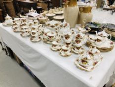 COLLECTION OF "ROYAL ALBERT" OLD COUNTRY ROSES TEA,