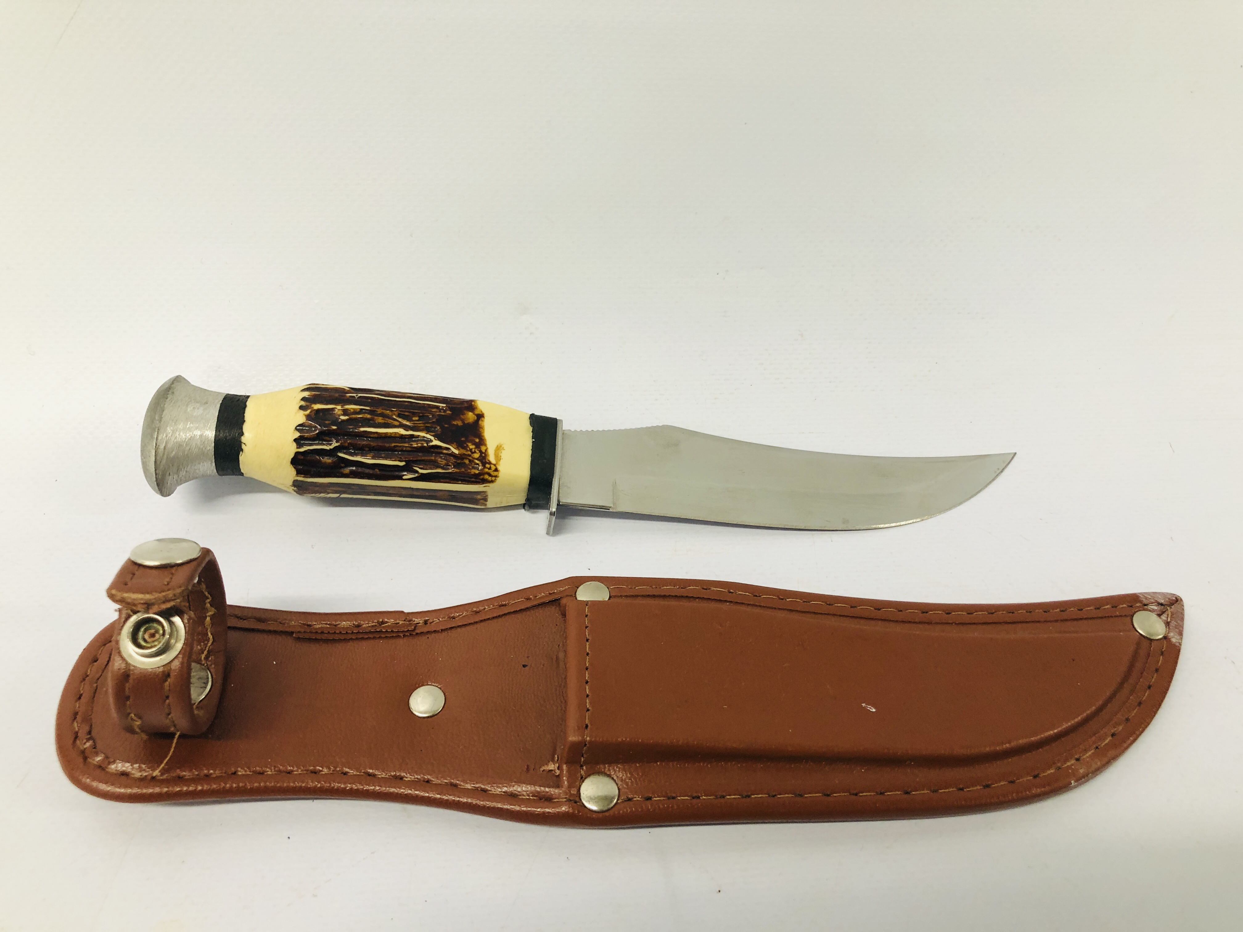 TRAMONTINA KNIFE IN SHEAF + 4 SMALL POCKET KNIVES AND MINIATURES IN SHEAF - CONDITION OF SALE, - Image 2 of 15