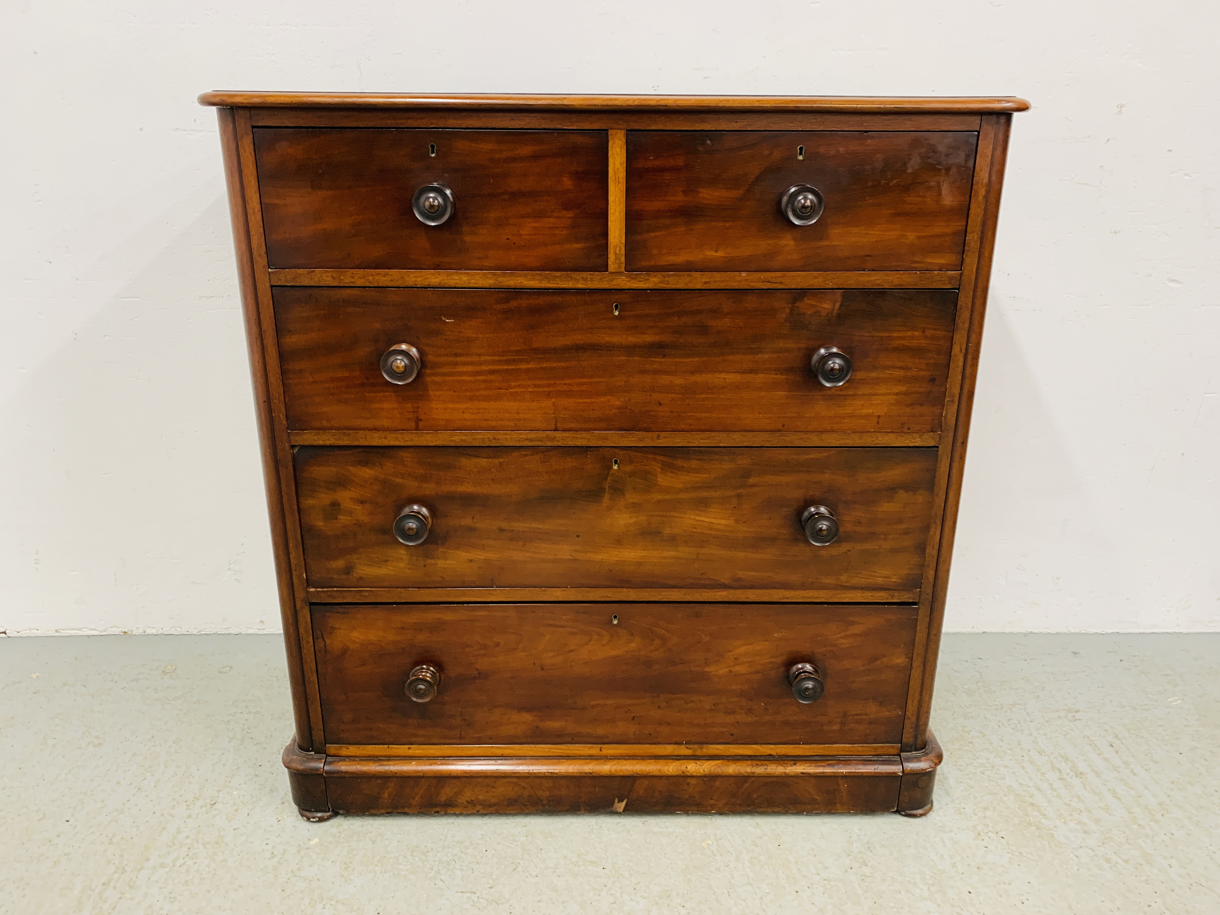 VICTORIAN MAHOGANY TWO OVER THREE DRAWER CHEST WITH TURNED HANDLES - W 106CM. D 50CM. H 112CM.