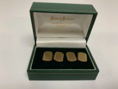 A PAIR OF 9CT GOLD CUFFLINKS, IN A GREEN BOX (6.