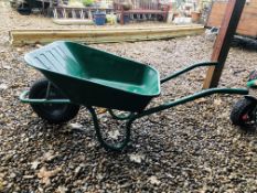 A HAEMMERLIN HEAVY DUTY 90 LITRE BUILDERS BARROW