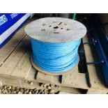 A DRUM OF BLUE NYLON ROPE