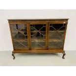 PERIOD OAK FINISH GLAZED 3 DOOR BOOKCASE ON 4 BALL & CLAW FEET, CARVED DETAIL - W 153CM. D 44CM.