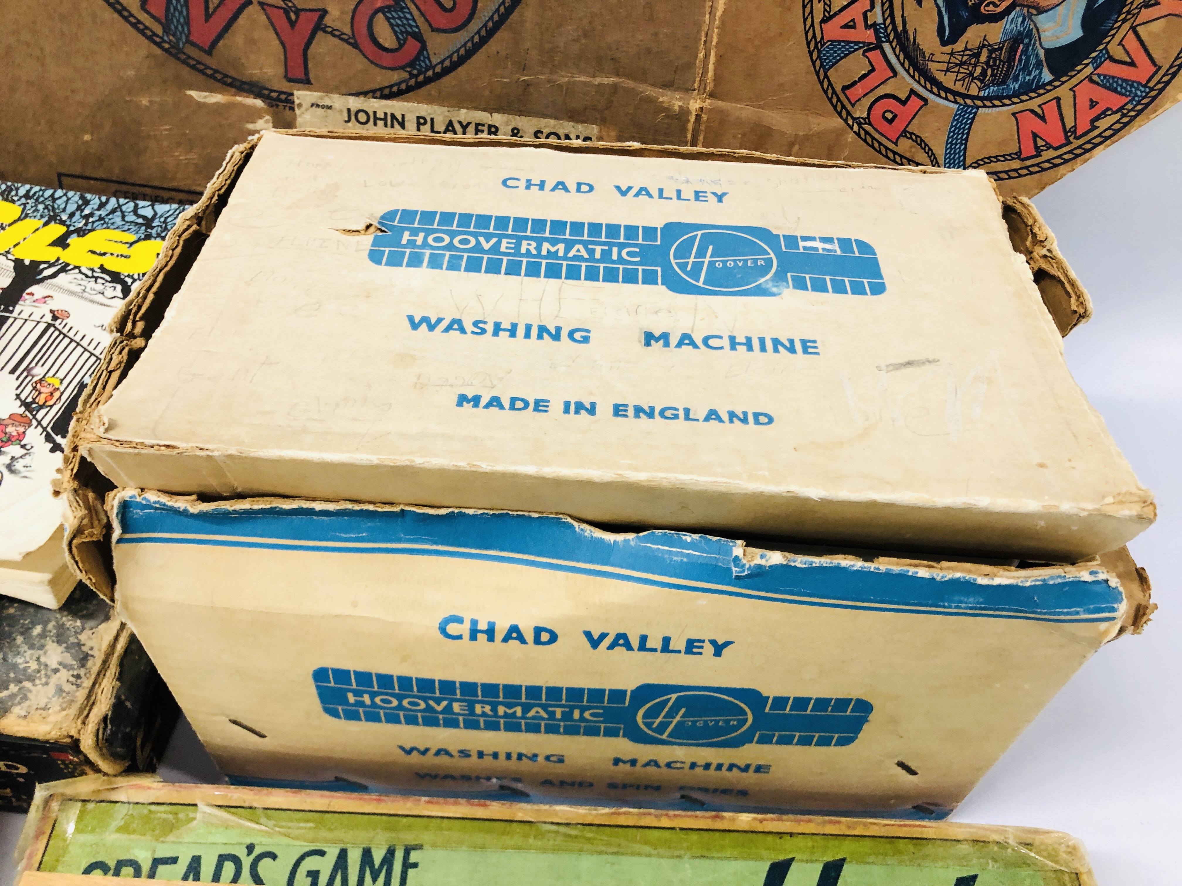 BOX OF ASSORTED VINTAGE GAMES TO INCLUDE A CHAD VALLEY HOOVERMATIC WASHING MACHINE IN ORIGINAL BOX, - Image 3 of 12