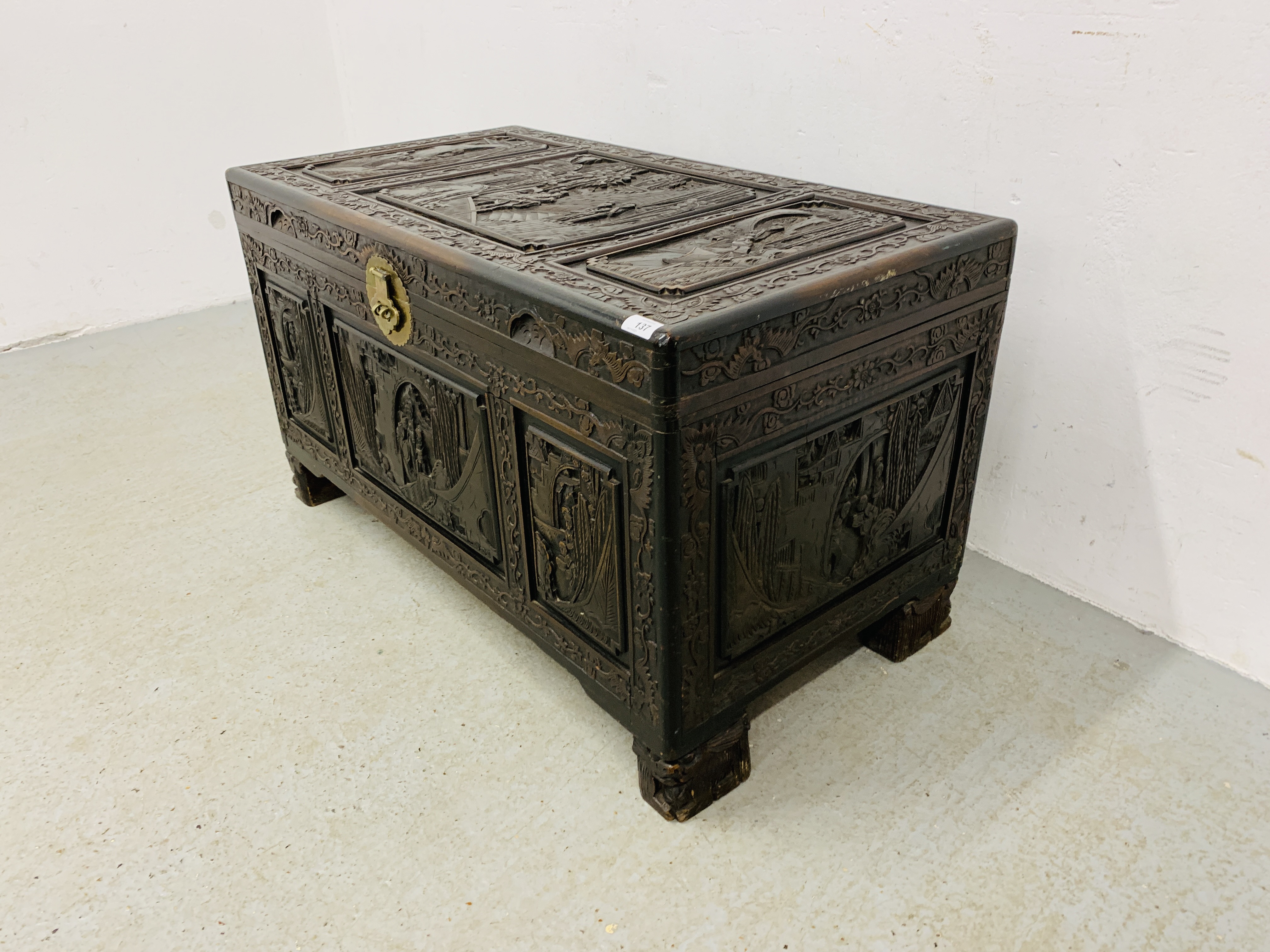 HEAVILY CARVED CAMPHOR WOOD CHEST - THE PANELS WITH ORIENTAL DESIGN - Image 10 of 11