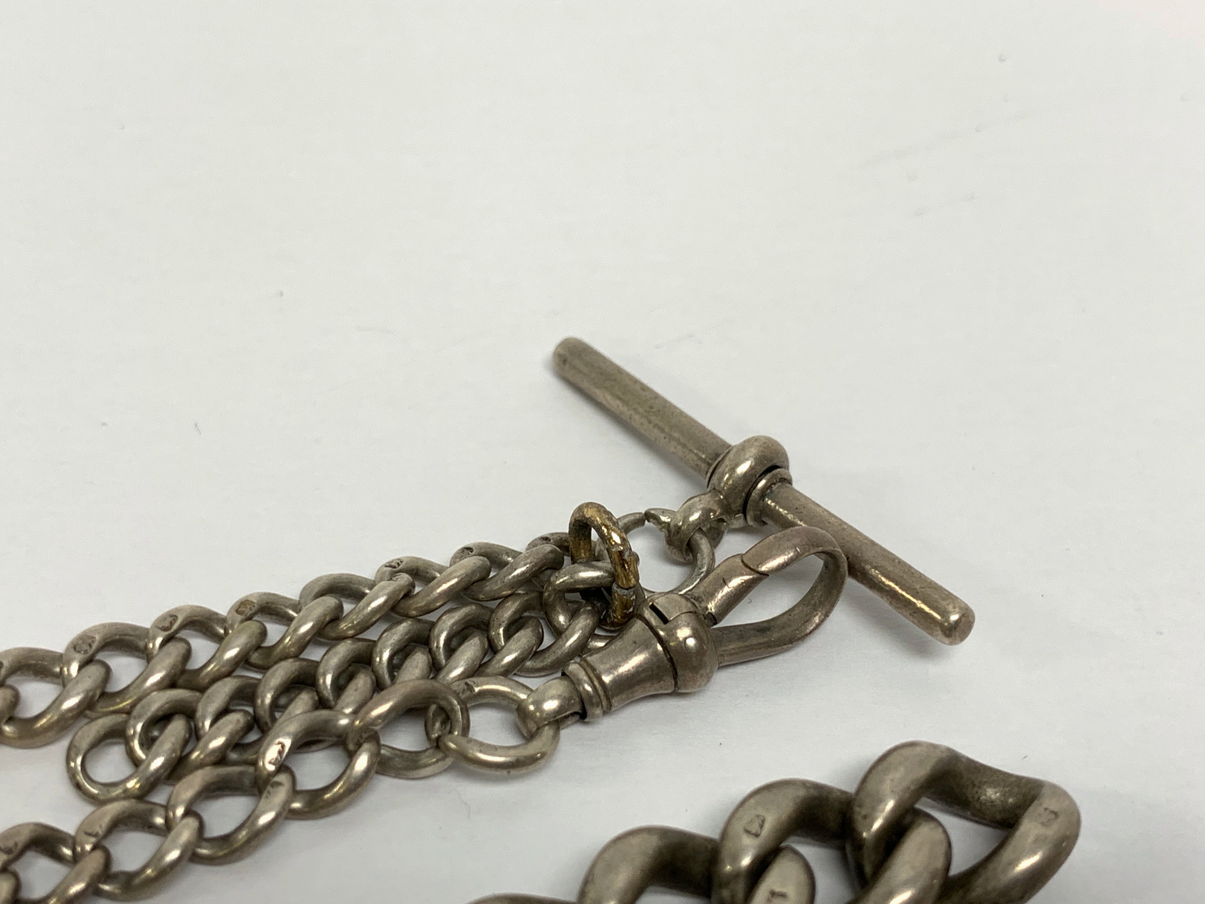 A SILVER WATCH CHAIN ALONG WITH A BROKEN SILVER CHAIN (75g in total) - Image 4 of 5