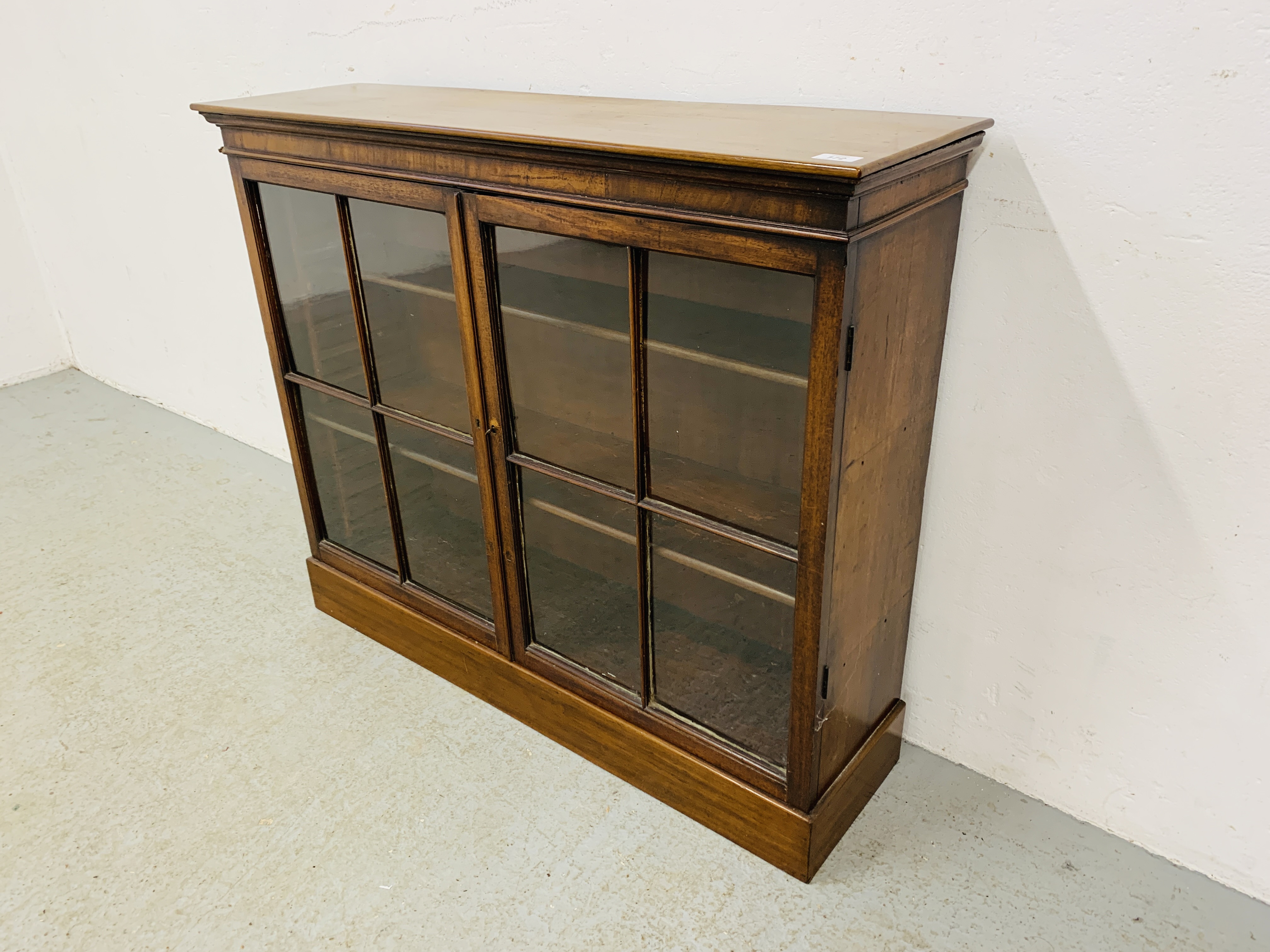 A MAHOGANY TWO DOOR GLAZED DISPLAY CABINET, BEING A TOP HALF OF A BOOKCASE, NOW CONVERTED - W 100CM. - Image 2 of 8