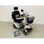 QUINGO PLUS 5 WHEELED MOBILITY SCOOTER WITH COVER AND CHARGER,