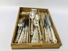 A SIX PLACE SETTING OF COMMUNITY SILVER PLATED CUTLERY