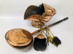 VINTAGE COPPER COAL SCUTTLE ALONG WITH A SET OF BRASS FIRESIDE TOOLS AND A VINTAGE COPPER WARMING