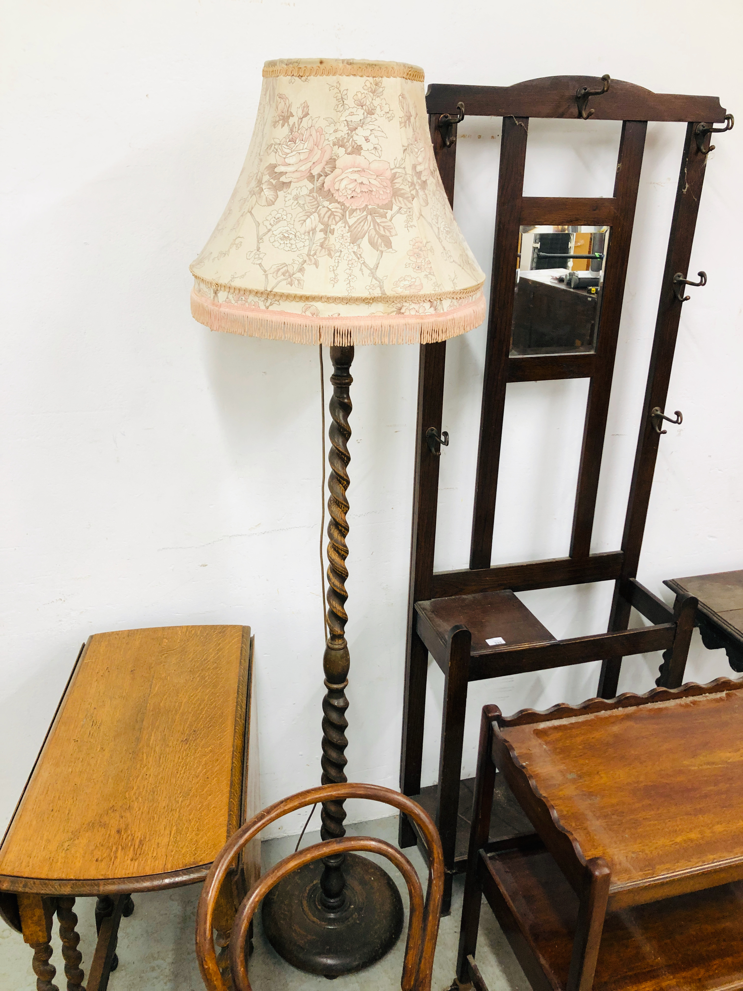 A GROUP OF OCCASIONAL FURNITURE TO INCLUDE OAK HALL STAND, OAK BARLEY TWIST TWO TIER STAND, - Image 6 of 11