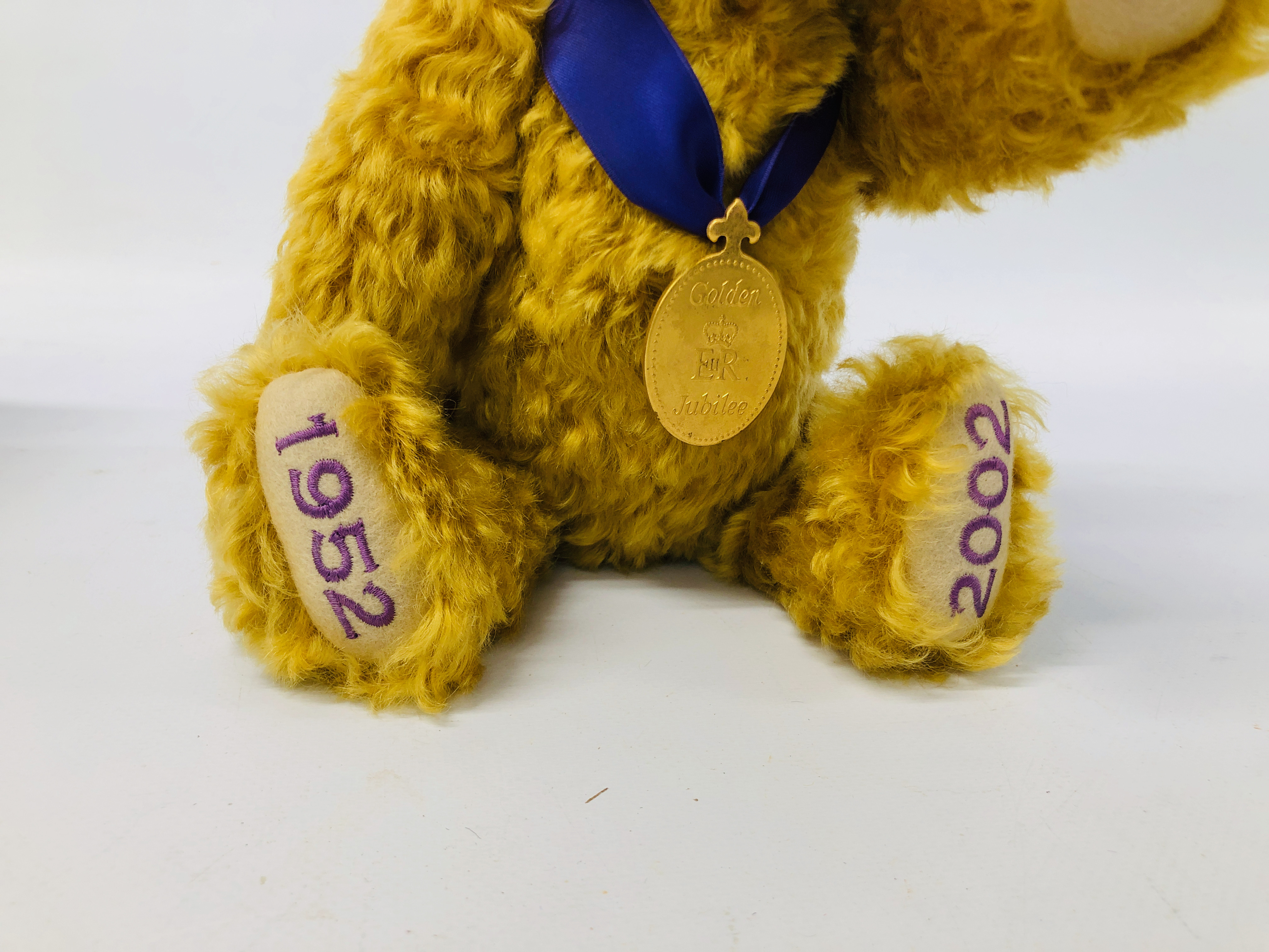 2 X STEIFF BEARS TO INCLUDE GOOD LUCK BEAR, - Image 13 of 13