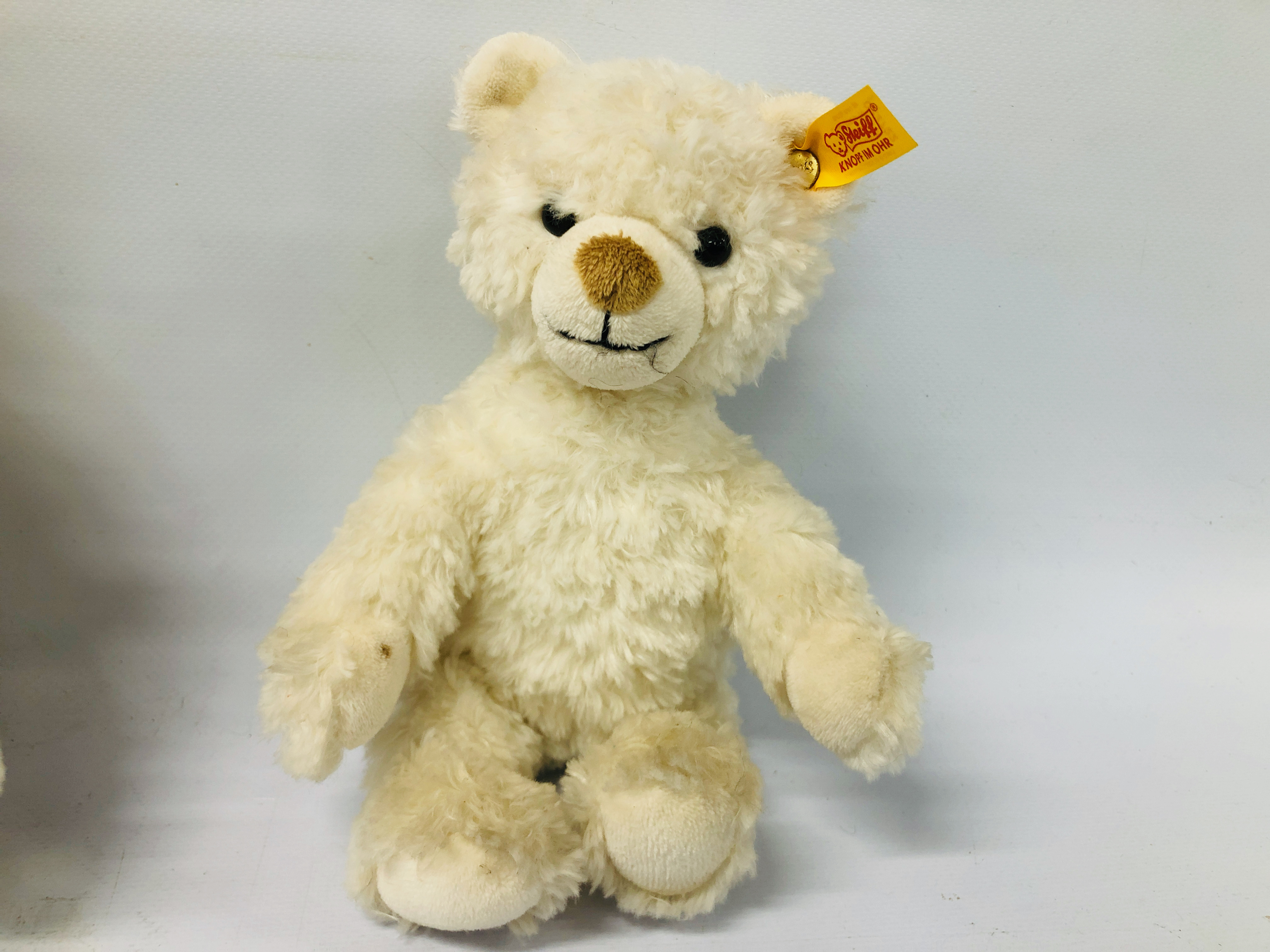 COLLECTION OF STEIFF BEARS TO INCLUDE 022401, 022722, 229954, 354281, 029271, - Image 8 of 15