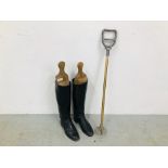 A PAIR OF VINTAGE LEATHER SOLED RIDING BOOTS WITH BOOT TREES AND A SHOOTING STICK / SEAT