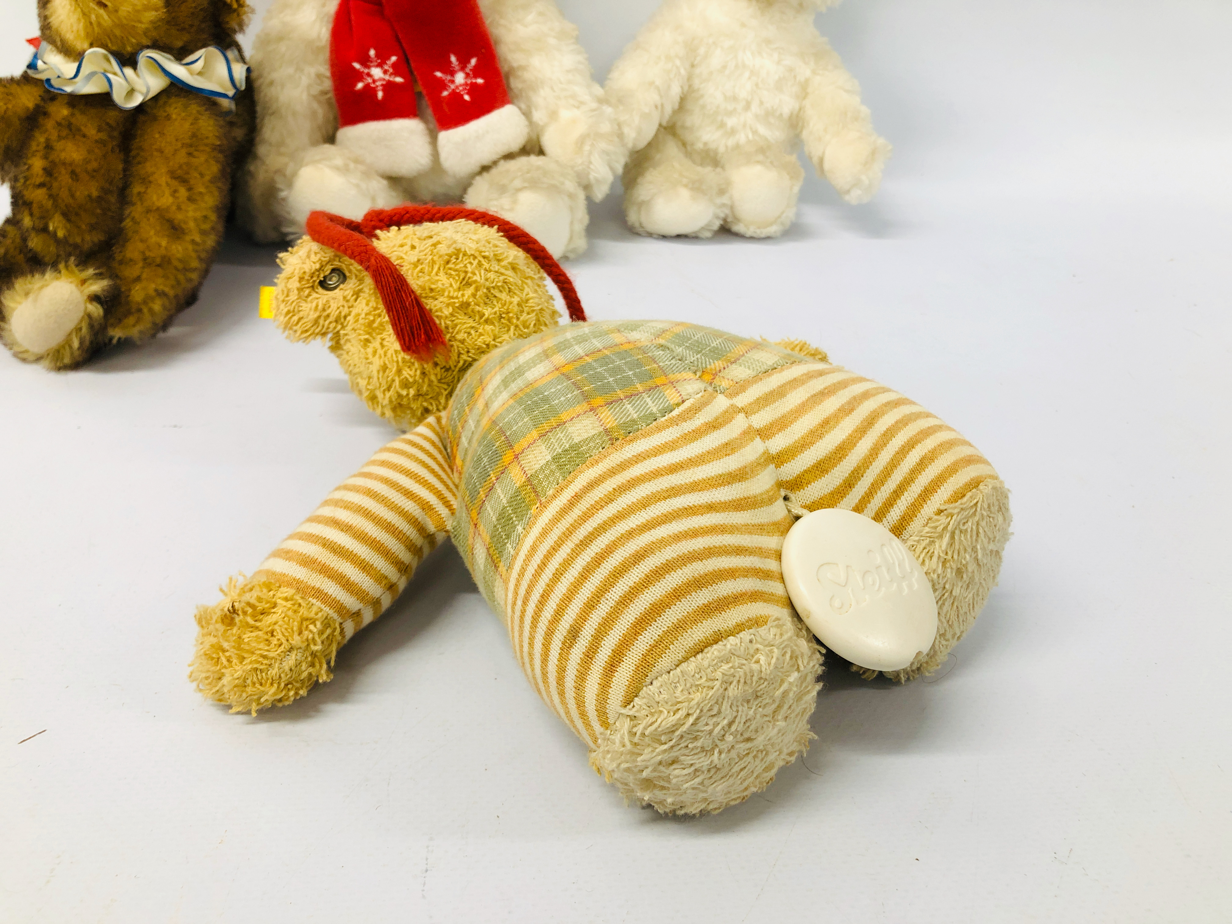 COLLECTION OF STEIFF BEARS TO INCLUDE 022401, 022722, 229954, 354281, 029271, - Image 7 of 15