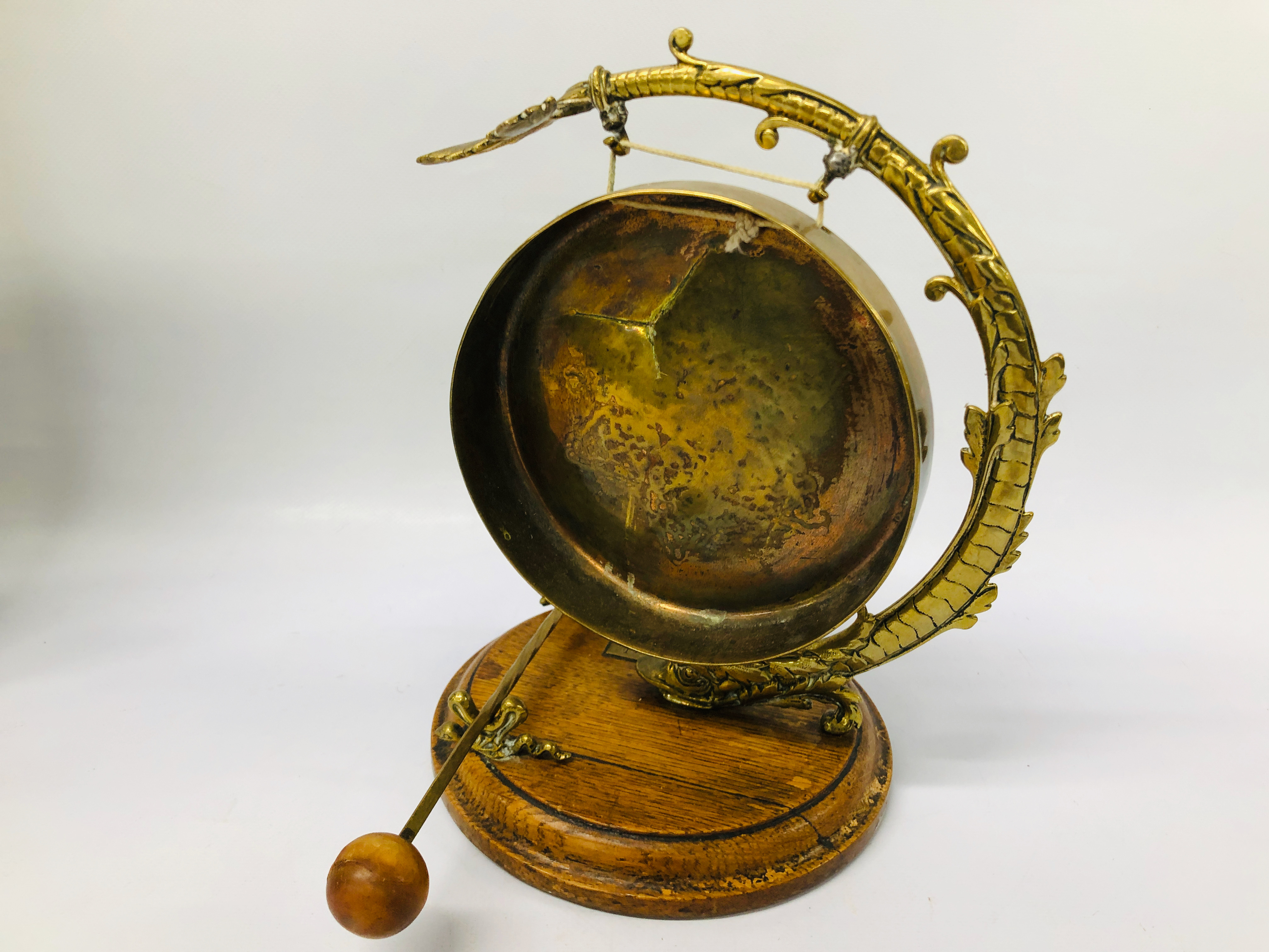 VINTAGE BRASS GONG ON AN OAK PLINTH, INDISTINCT SIGNATURE 1839, - Image 12 of 12