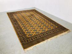 A KESHAN STYLE ORANGE / BLACK PATTERNED CARPET 2.