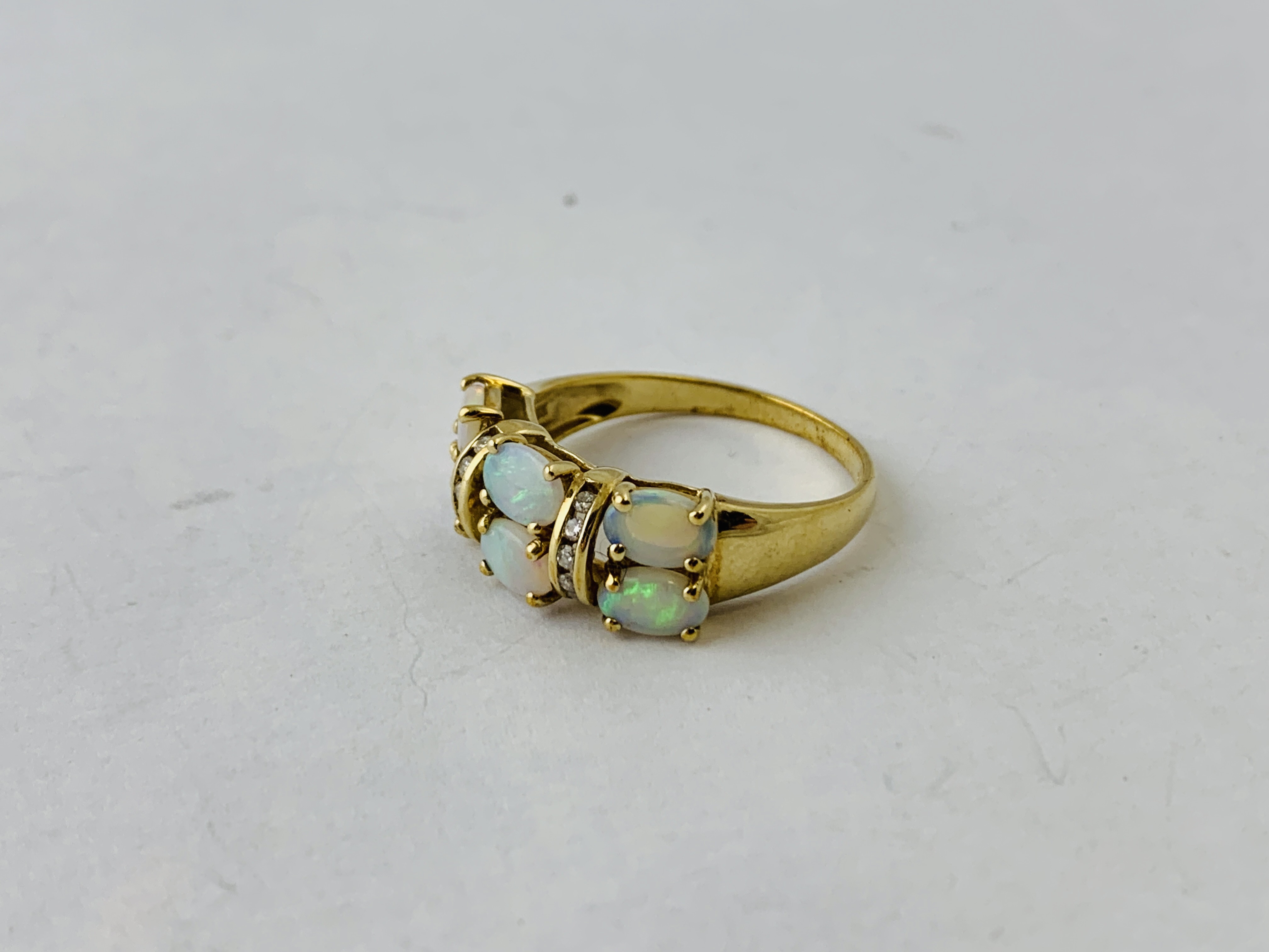 9CT GOLD OPAL AND DIAMOND RING THE SIX PRINCIPLE OPALS DIVIDED BY 10 SMALL DIAMONDS SIZE S - Image 3 of 6