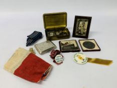 BOX OF ASSORTED COLLECTABLE'S TO INCLUDE ENAMELED BADGES, BRASS "CHRISTMAS 1914" TIN,