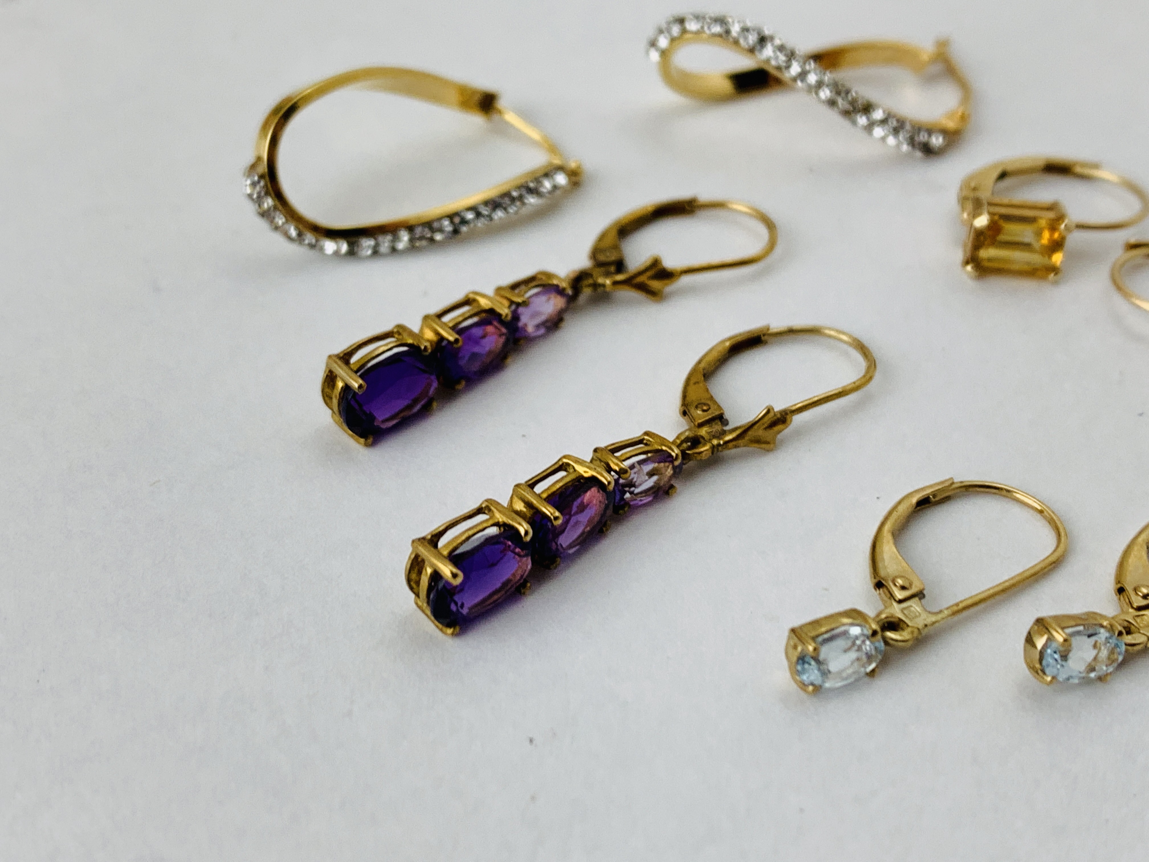 4 X PAIRS OF 9CT GOLD STONE SET DESIGNER EARRINGS - Image 3 of 7