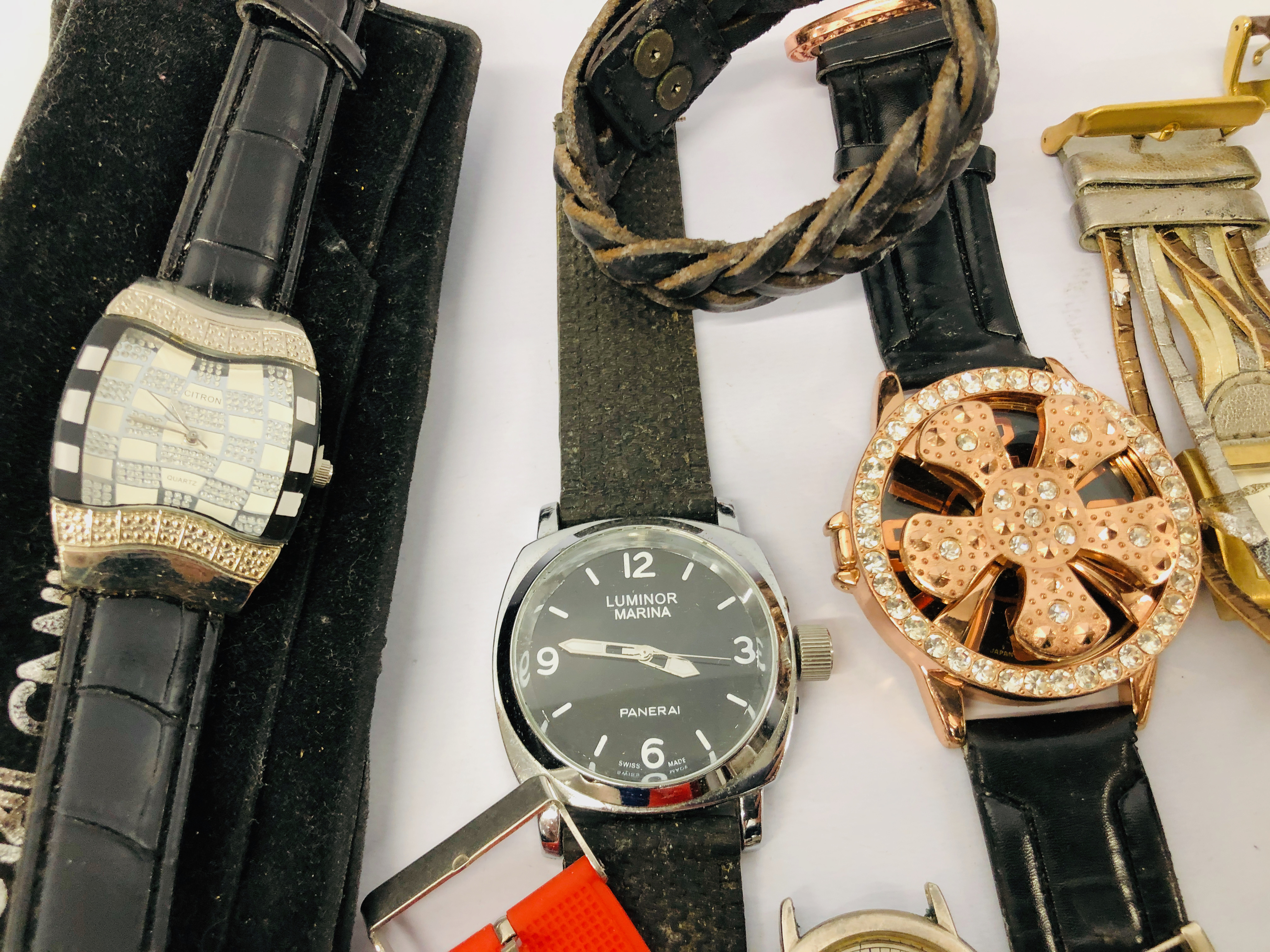 COLLECTION OF ASSORTED LADIES AND GENTS WRIST WATCHES ETC. - Image 2 of 11