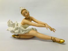 "WALLENDORF" ART DECO PORCELAIN BALLERINA FIGURINE (FINGER REPAIR)