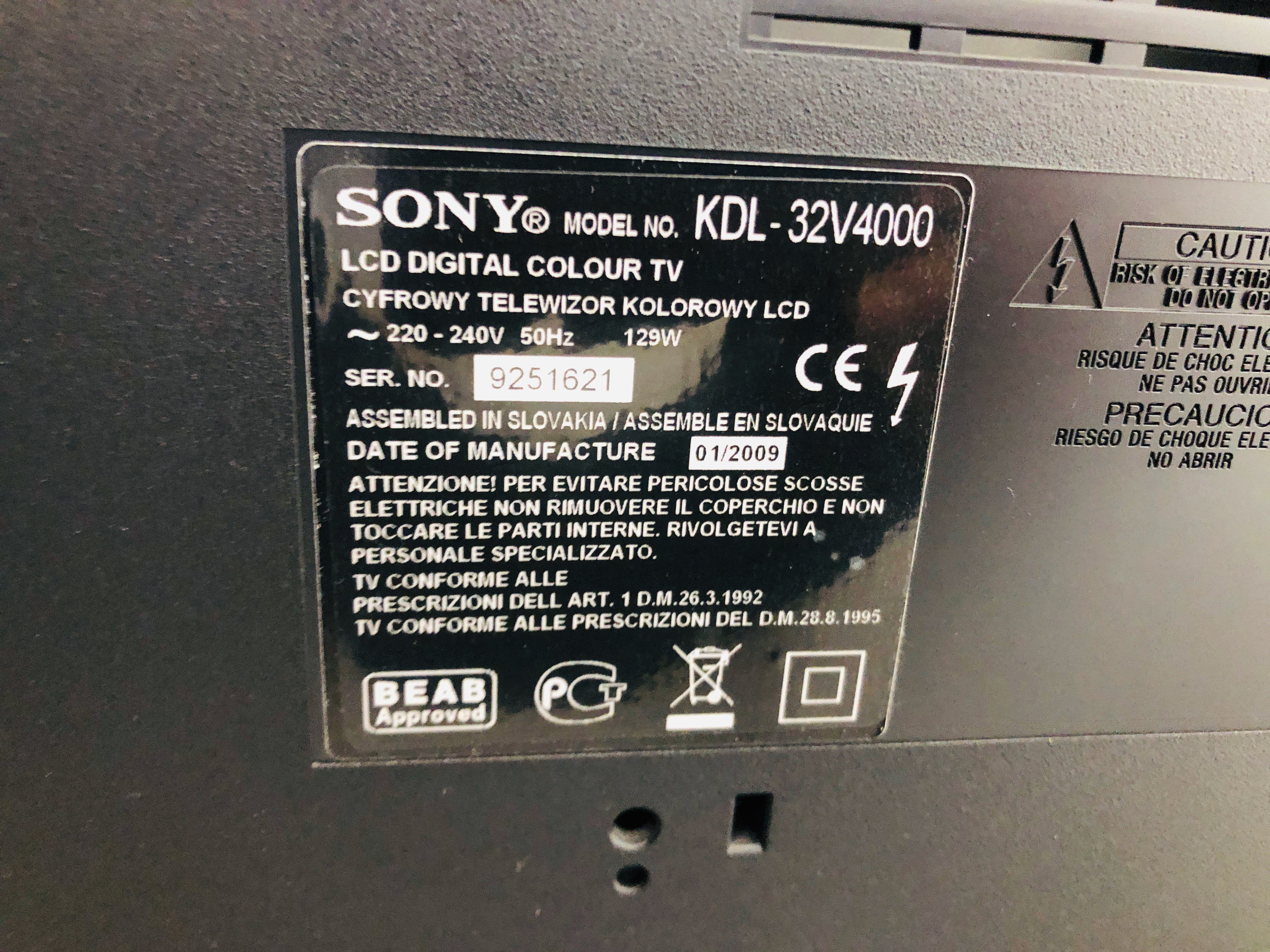 SONY LCD DIGITAL COLOUR 32 INCH TV - SOLD AS SEEN - Image 4 of 5