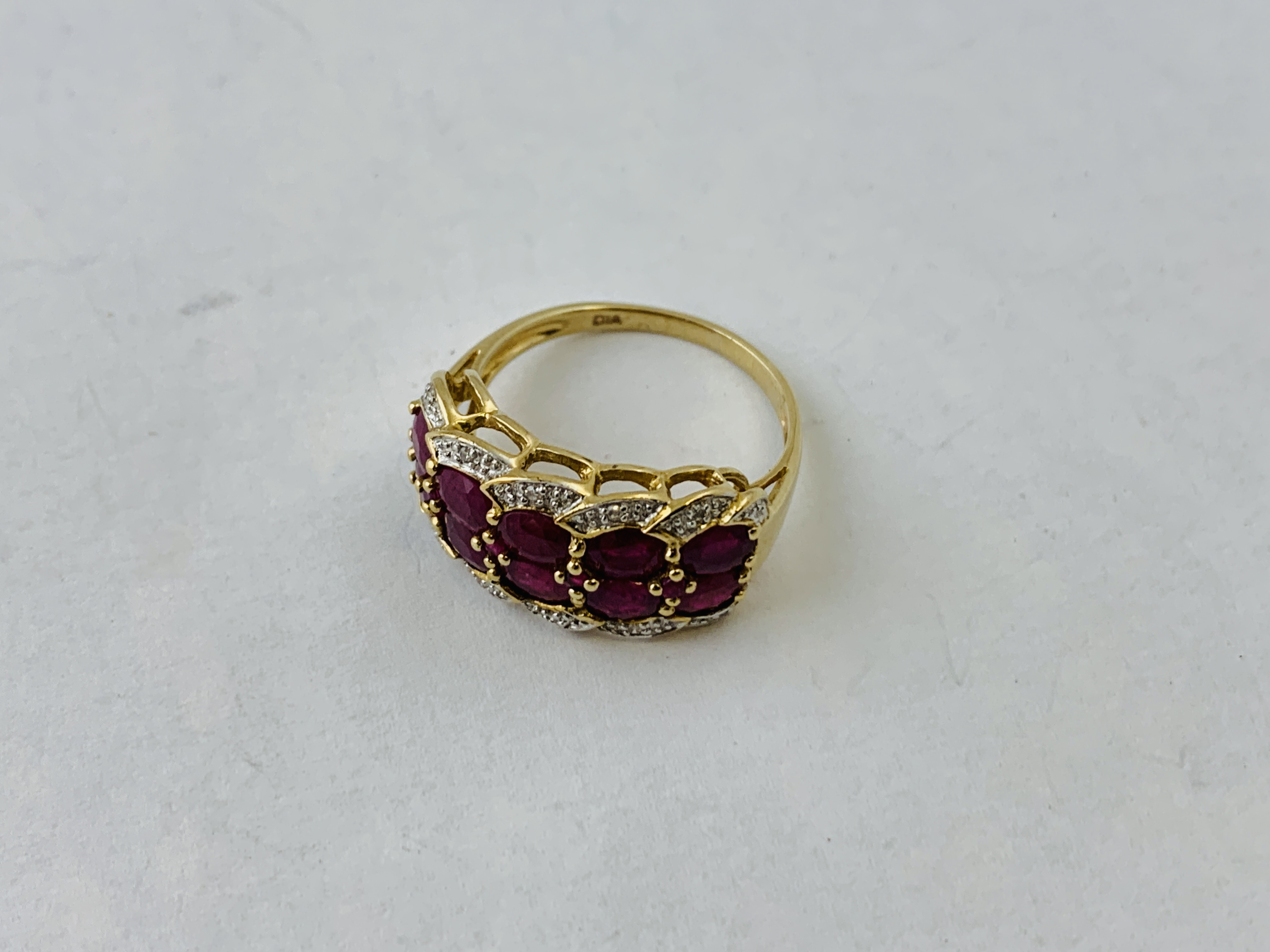 LADIES 9CT GOLD RUBY AND DIAMOND RING THE 10 PRINCIPLE RUBY'S SURROUNDED BY DIAMOND CHIPS SIZE Q/R - Image 2 of 7