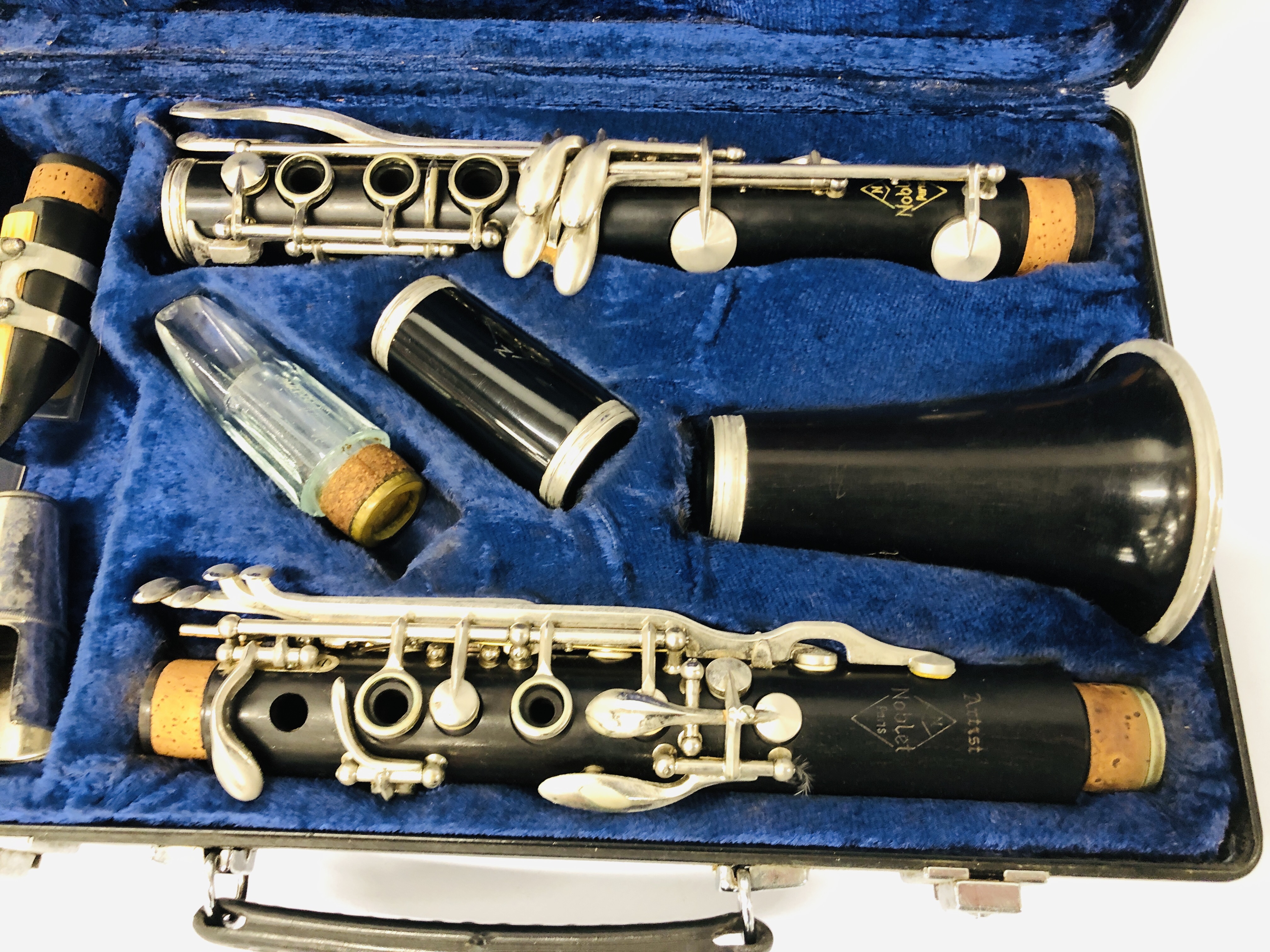 NOBLET CLARINET IN FITTED CASE - Image 2 of 6