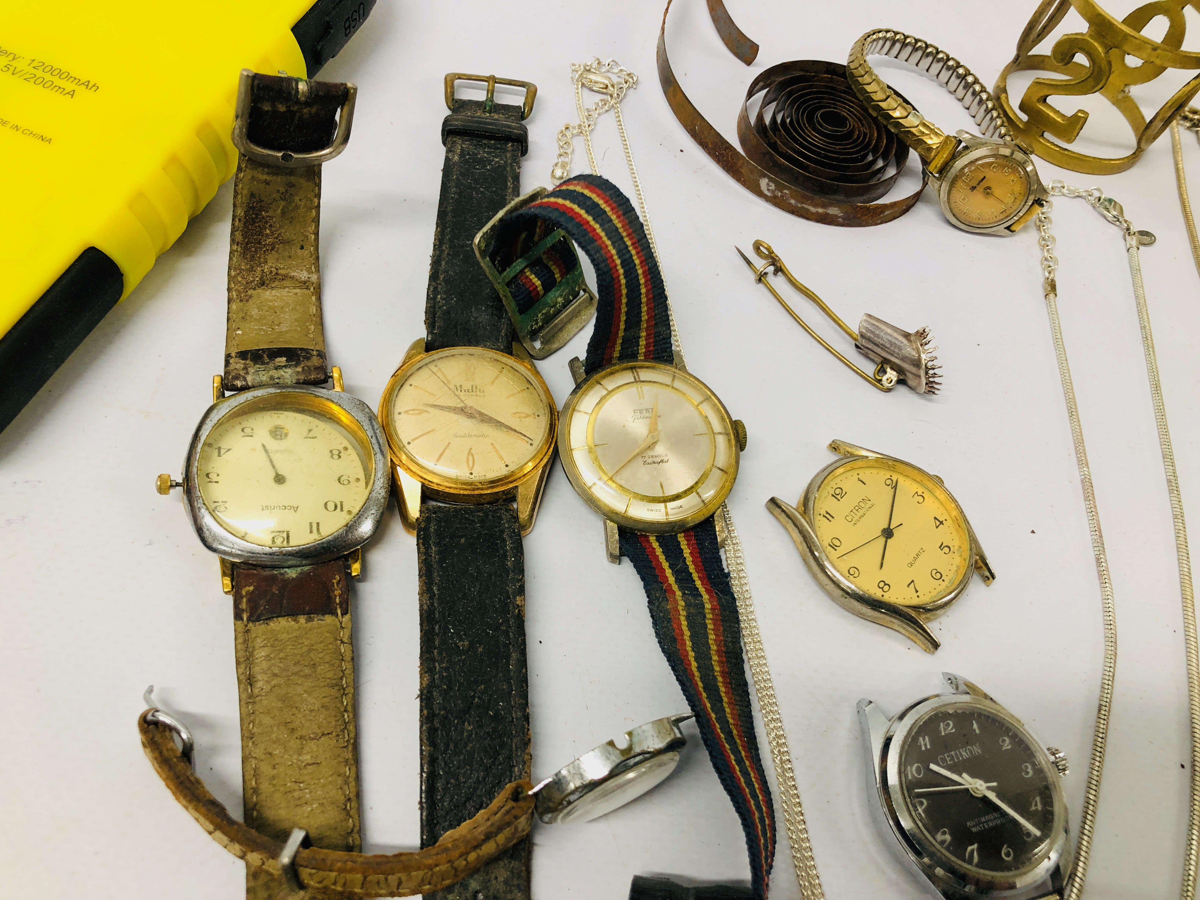 BOX OF MIXED JEWELLERY WATCHES CONTAINING DESIGNER AND SOLAR PANEL - Image 6 of 9