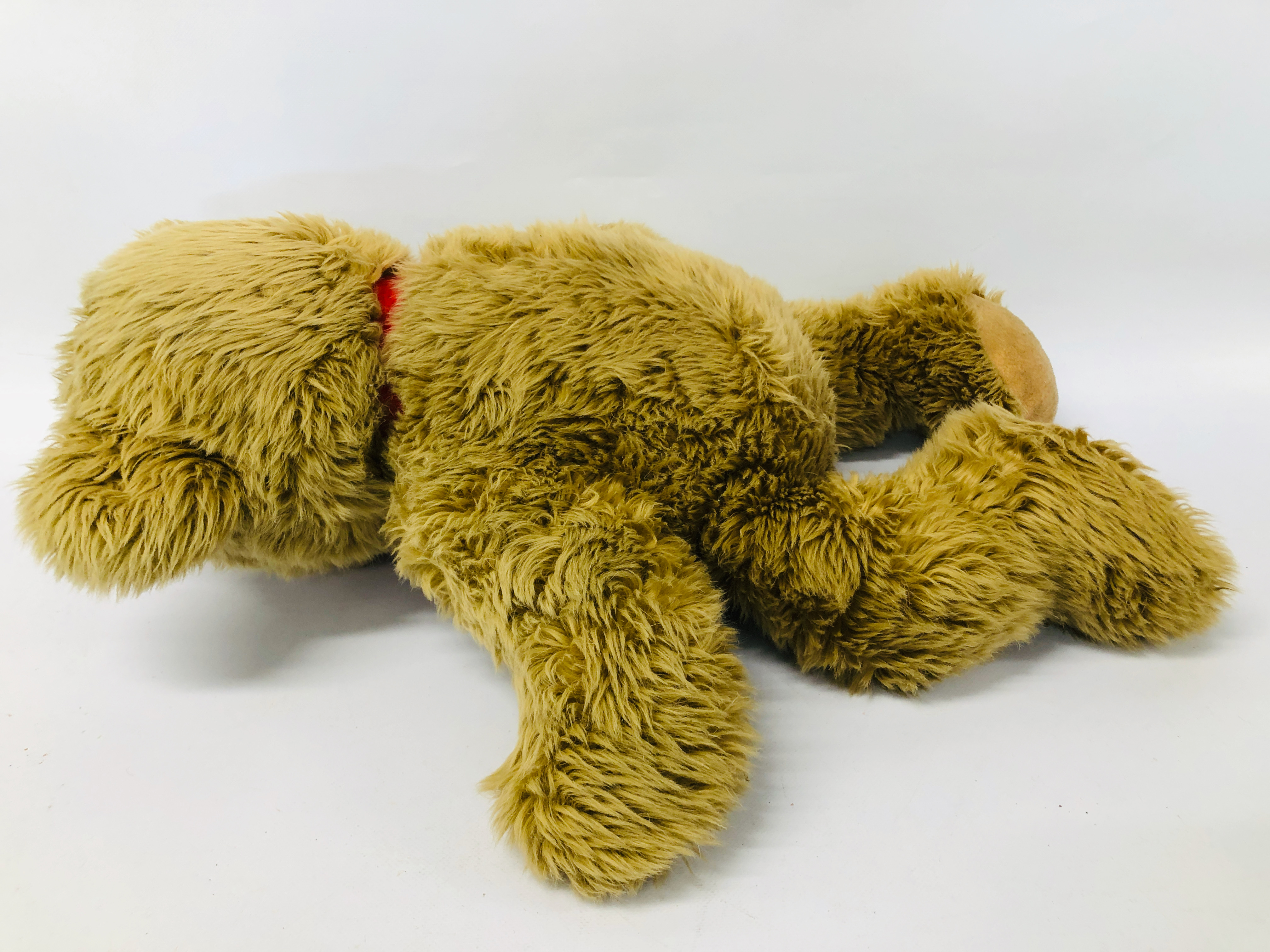 STEIFF TEDDY BEAR 013836 L 66CM APPROX (RED BOW REQUIRES ATTENTION) - Image 4 of 5