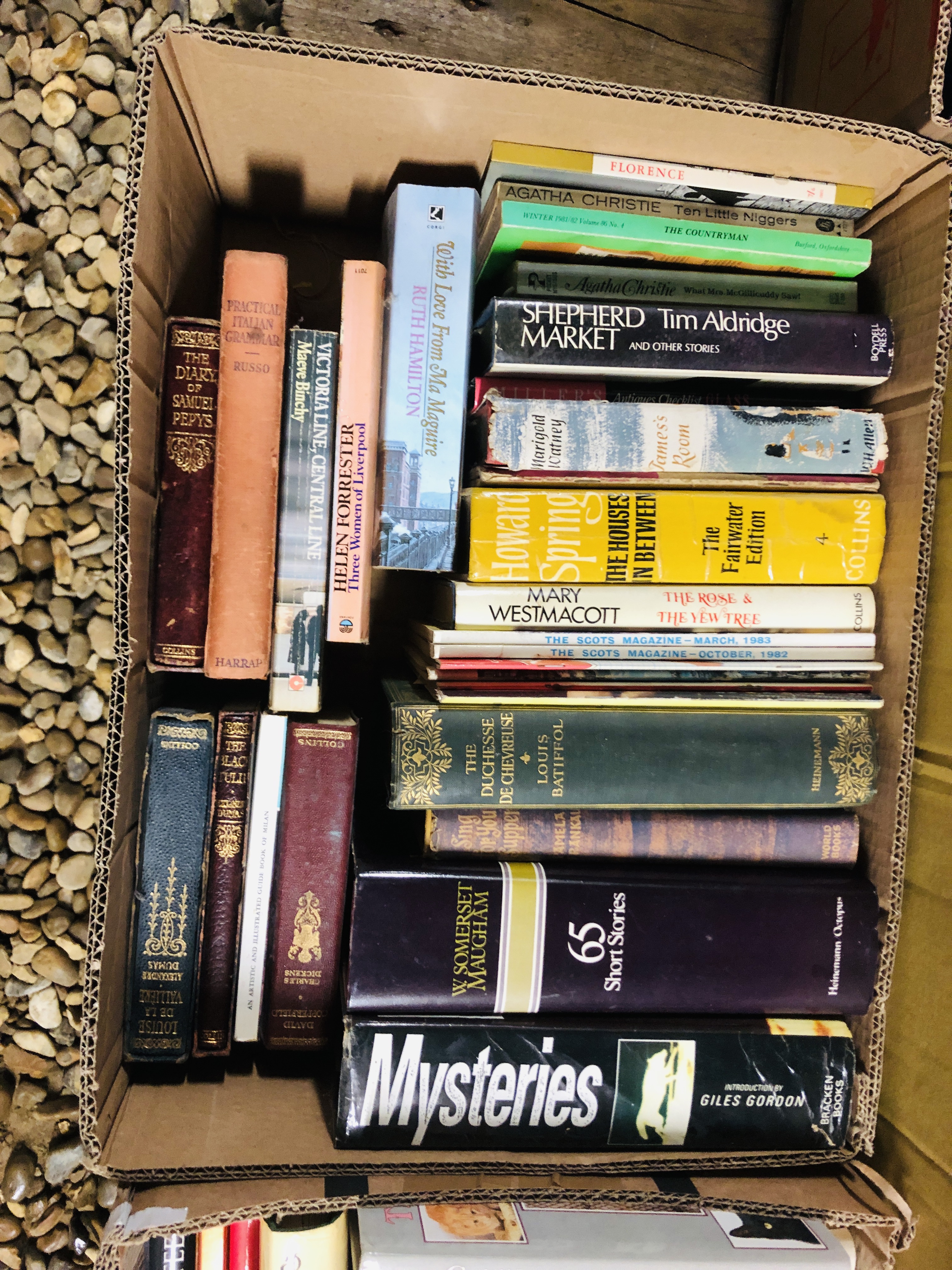17 X BOXES OF ASSORTED BOOKS TO INCLUDE REFERENCE, MODERN NOVELS, - Bild 21 aus 22